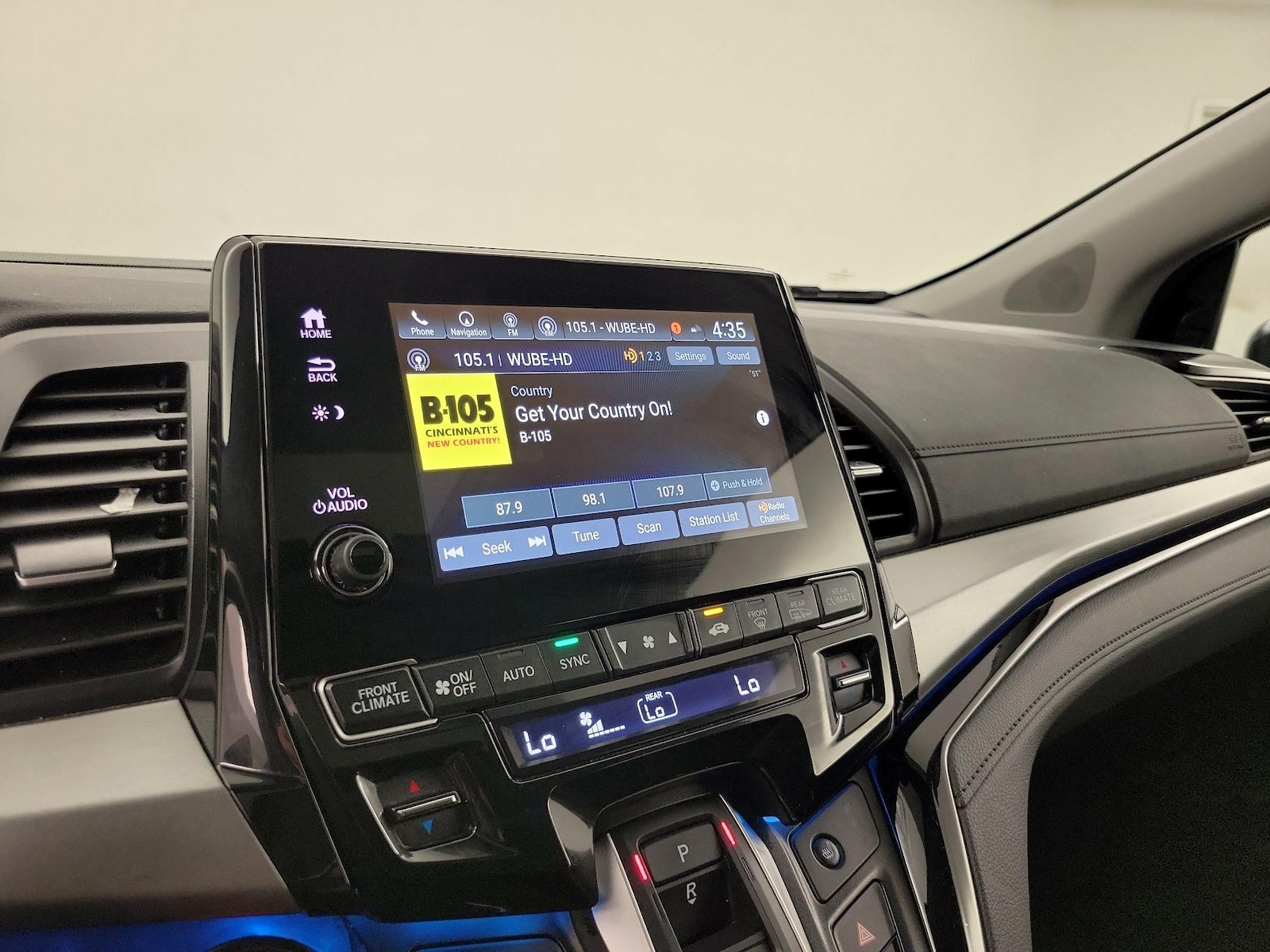 2024 Honda Odyssey Touring - Photo 16