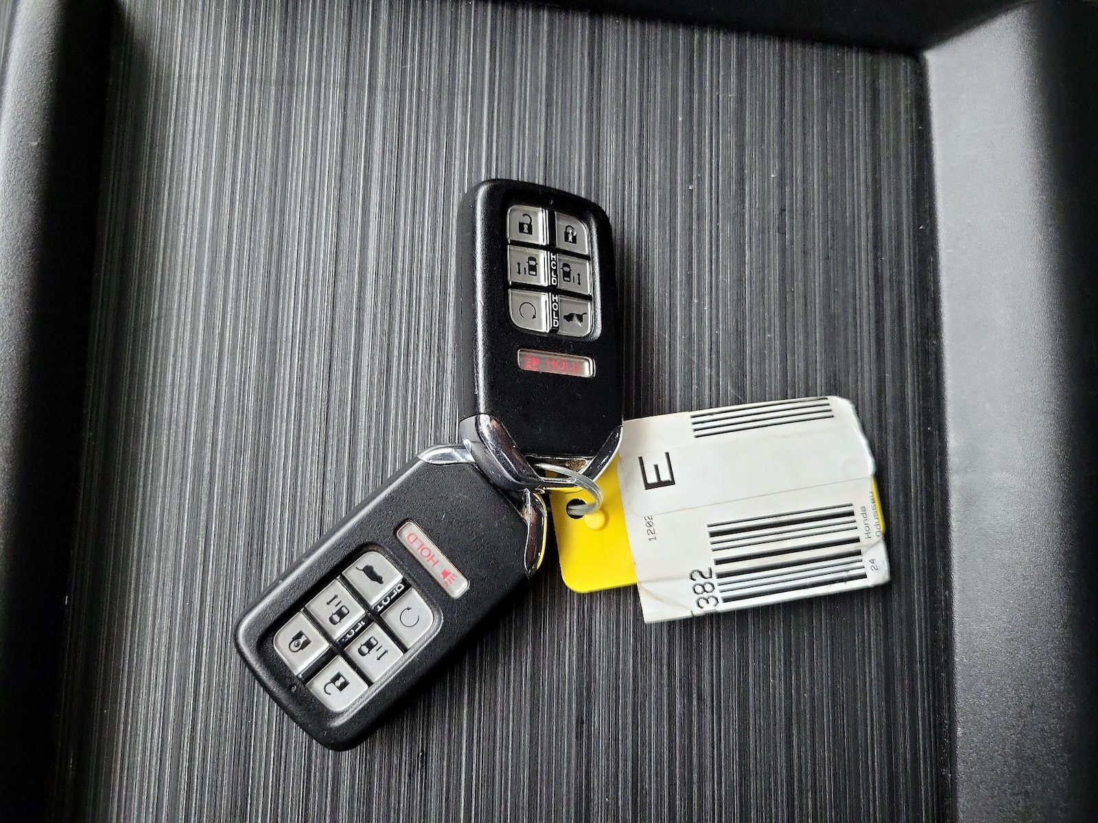 2024 Honda Odyssey Touring - Photo 26