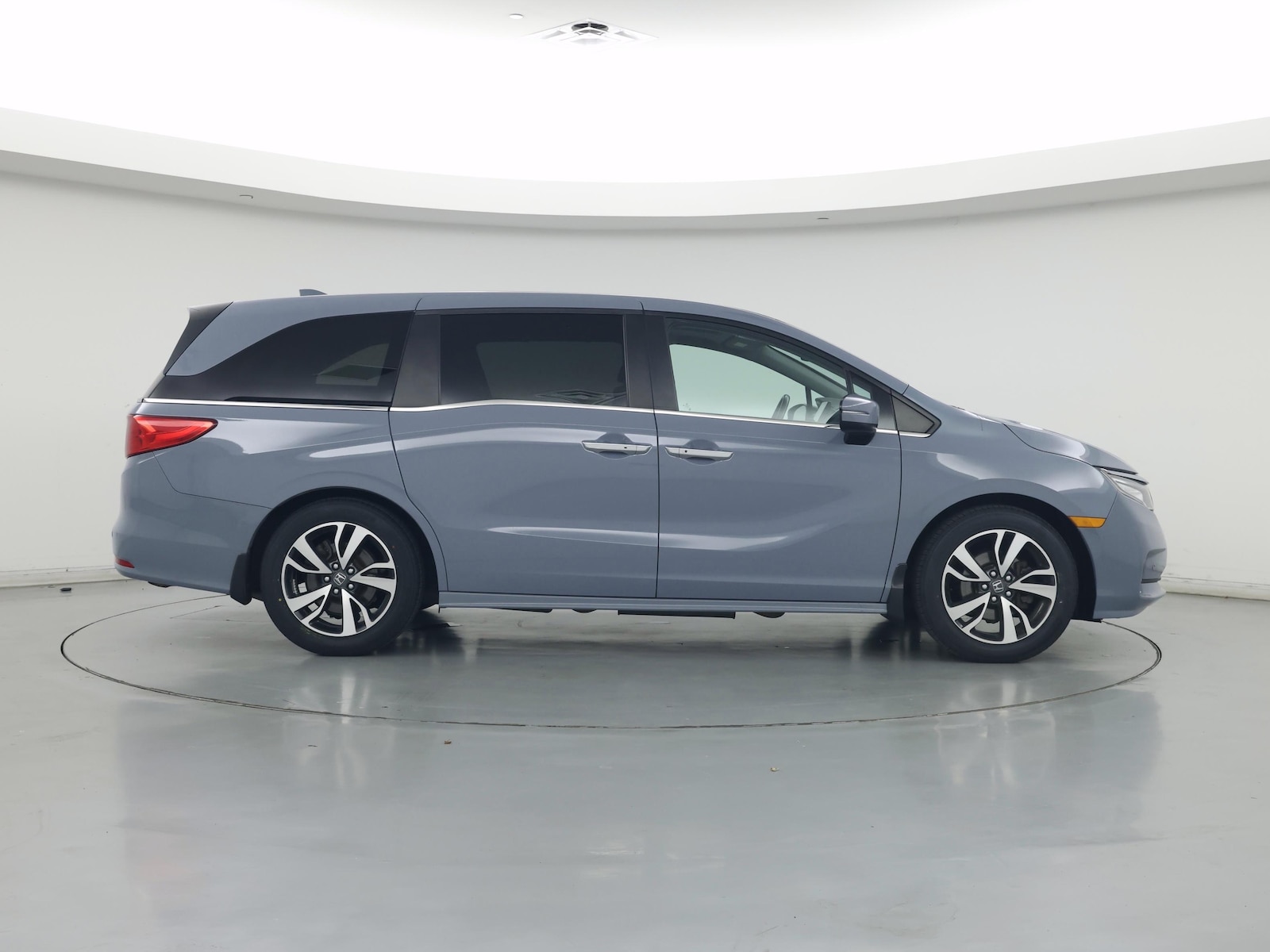 2024 Honda Odyssey Touring - Photo 8
