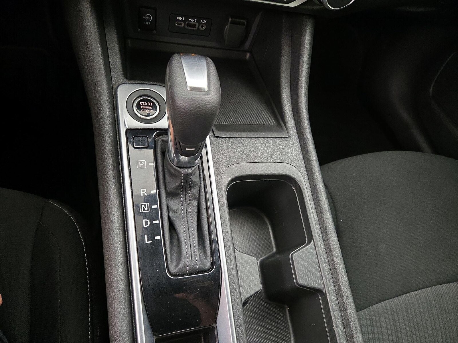 2024 Nissan Sentra SV - Photo 18