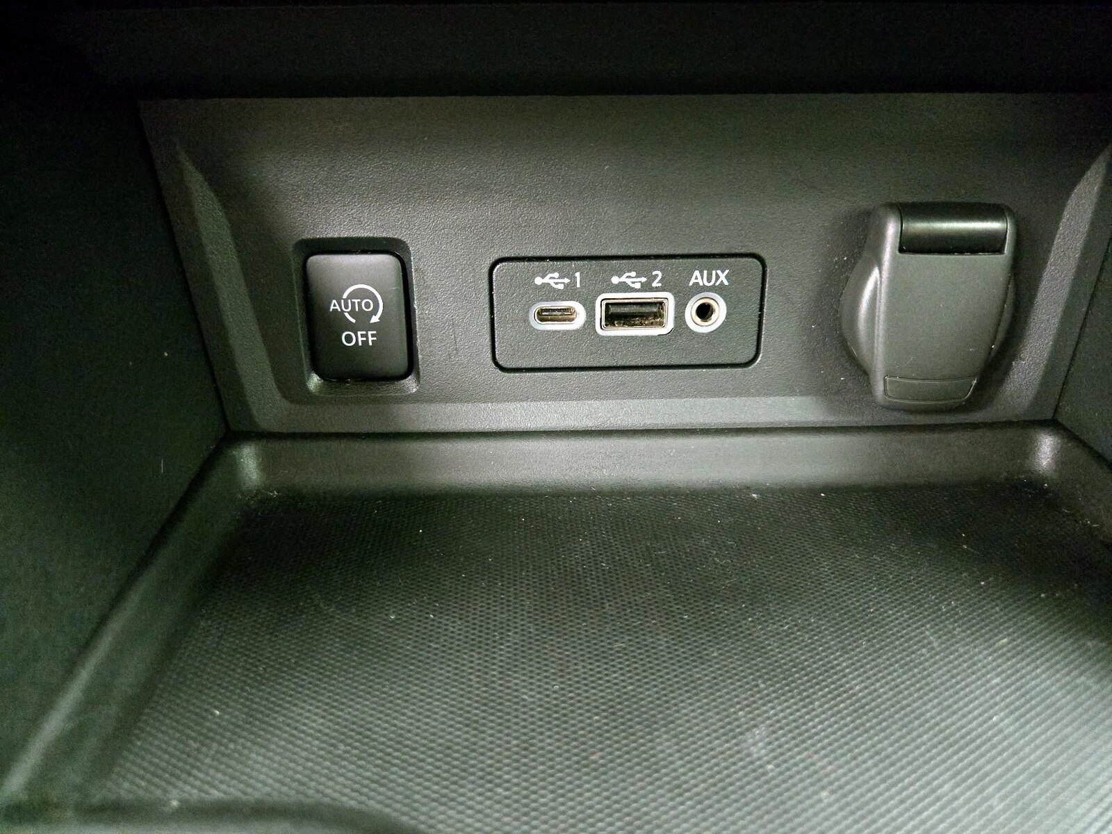 2024 Nissan Sentra SV - Photo 19