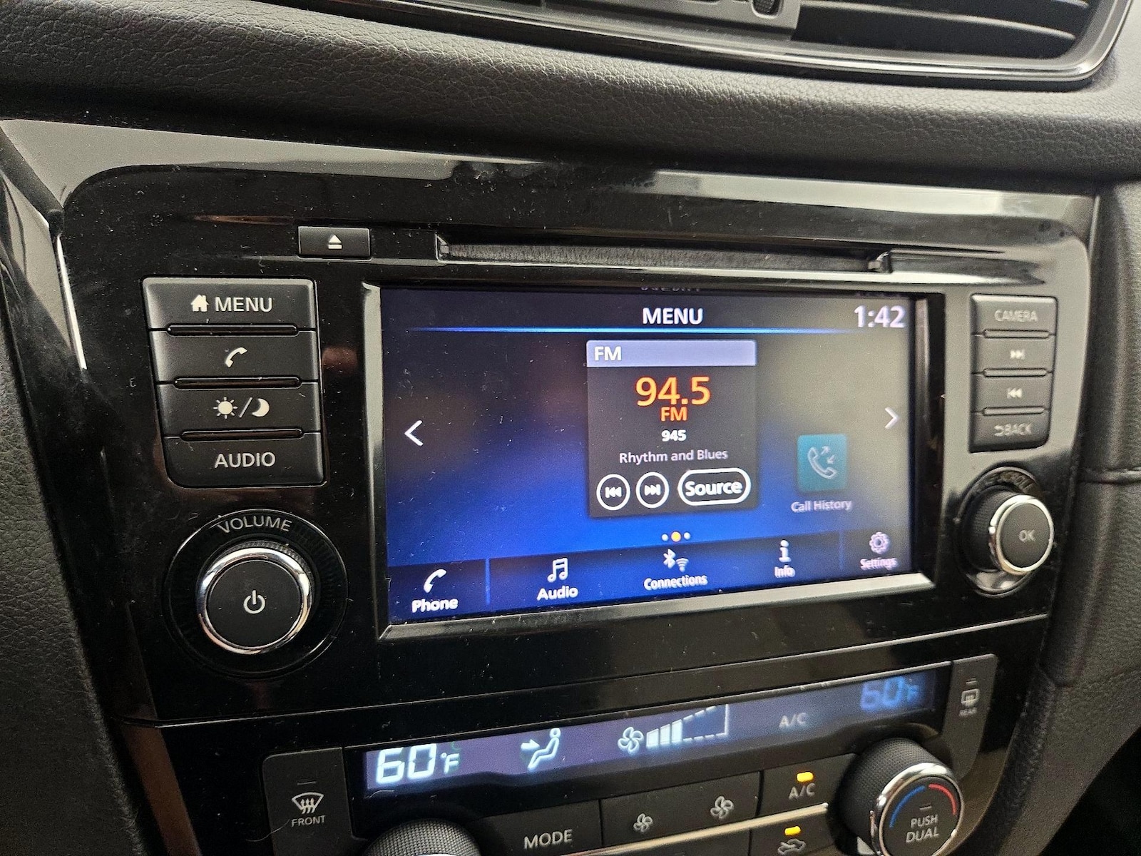 2020 Nissan Rogue SV - Photo 16