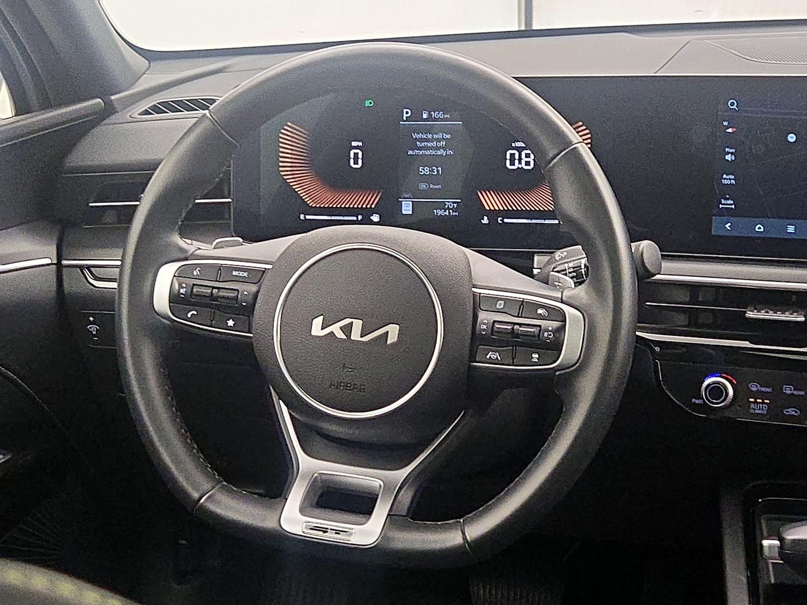 2025 Kia K5 GT - Photo 11