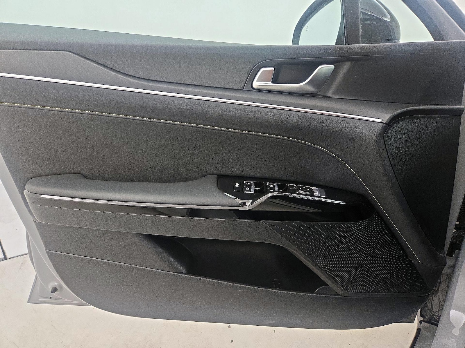 2025 Kia K5 GT - Photo 13
