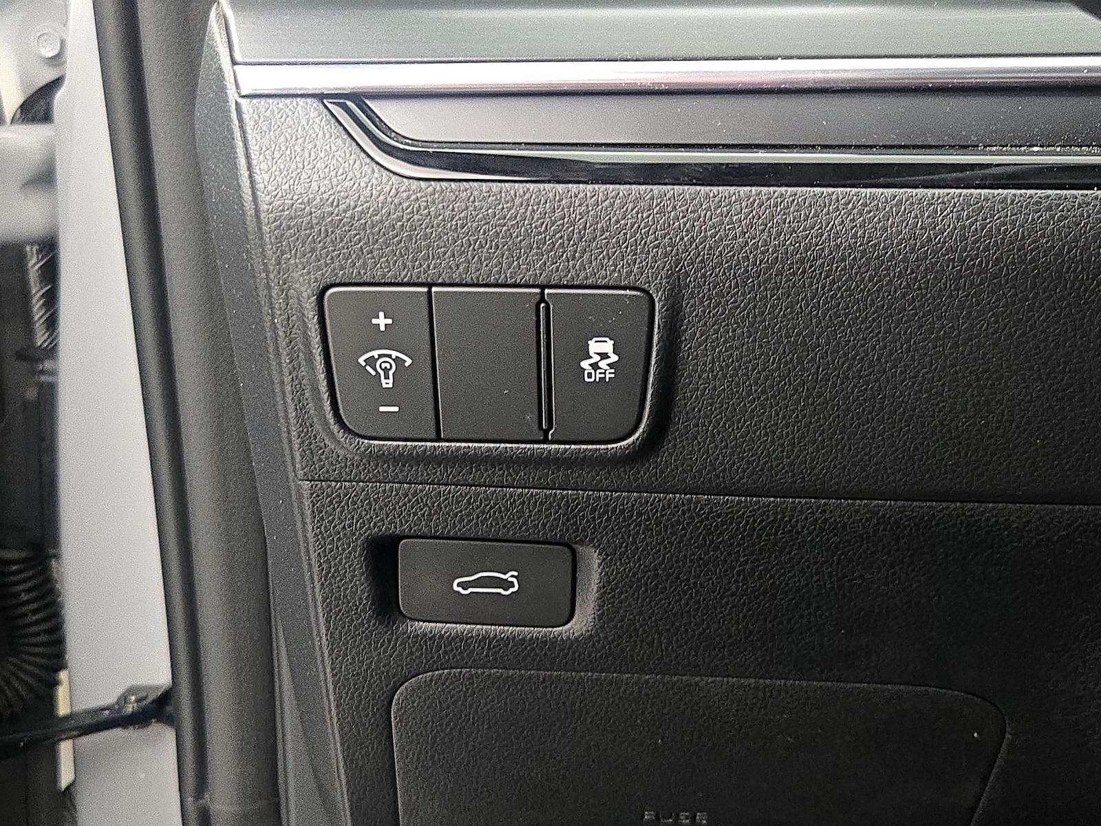 2025 Kia K5 GT - Photo 14