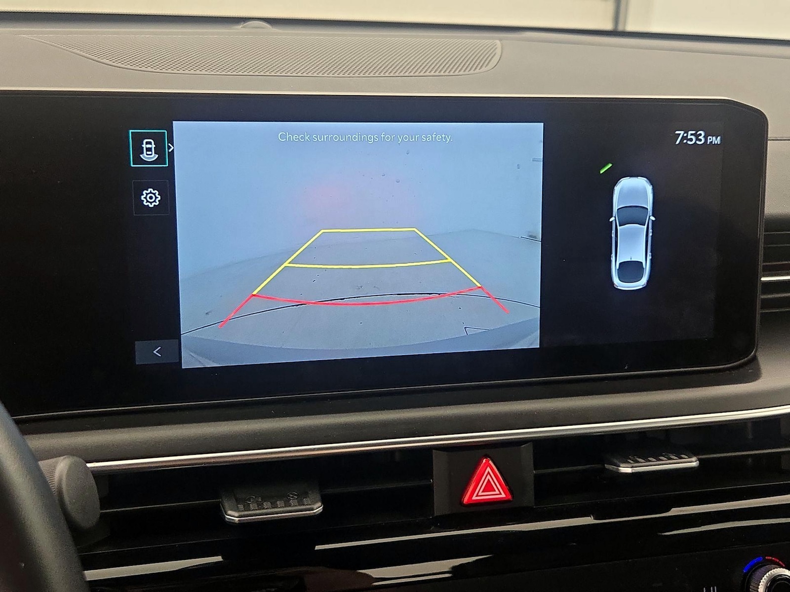 2025 Kia K5 GT - Photo 16