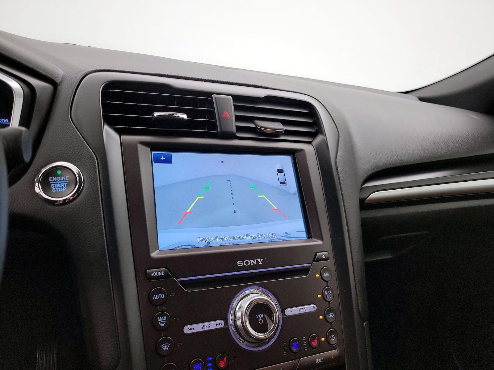 2020 Ford Fusion Energi Titanium - Photo 7