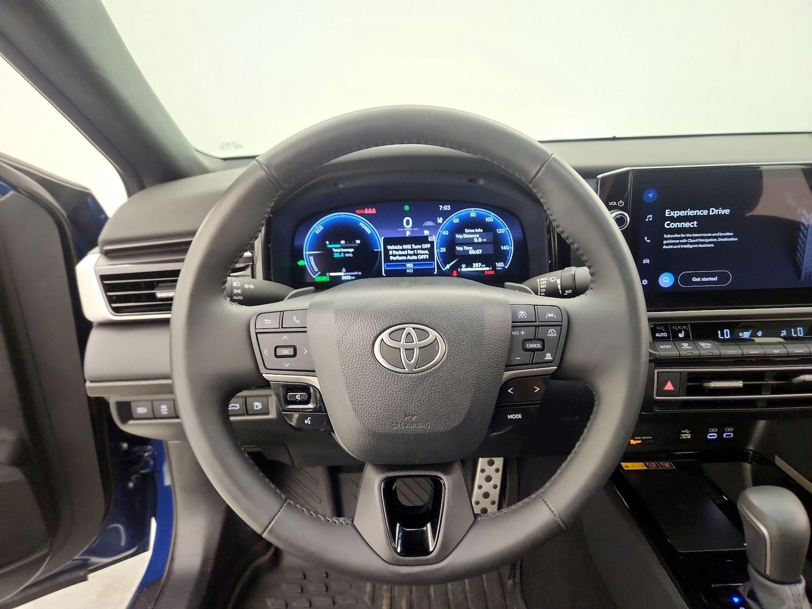 2025 Toyota Camry XSE - Photo 11