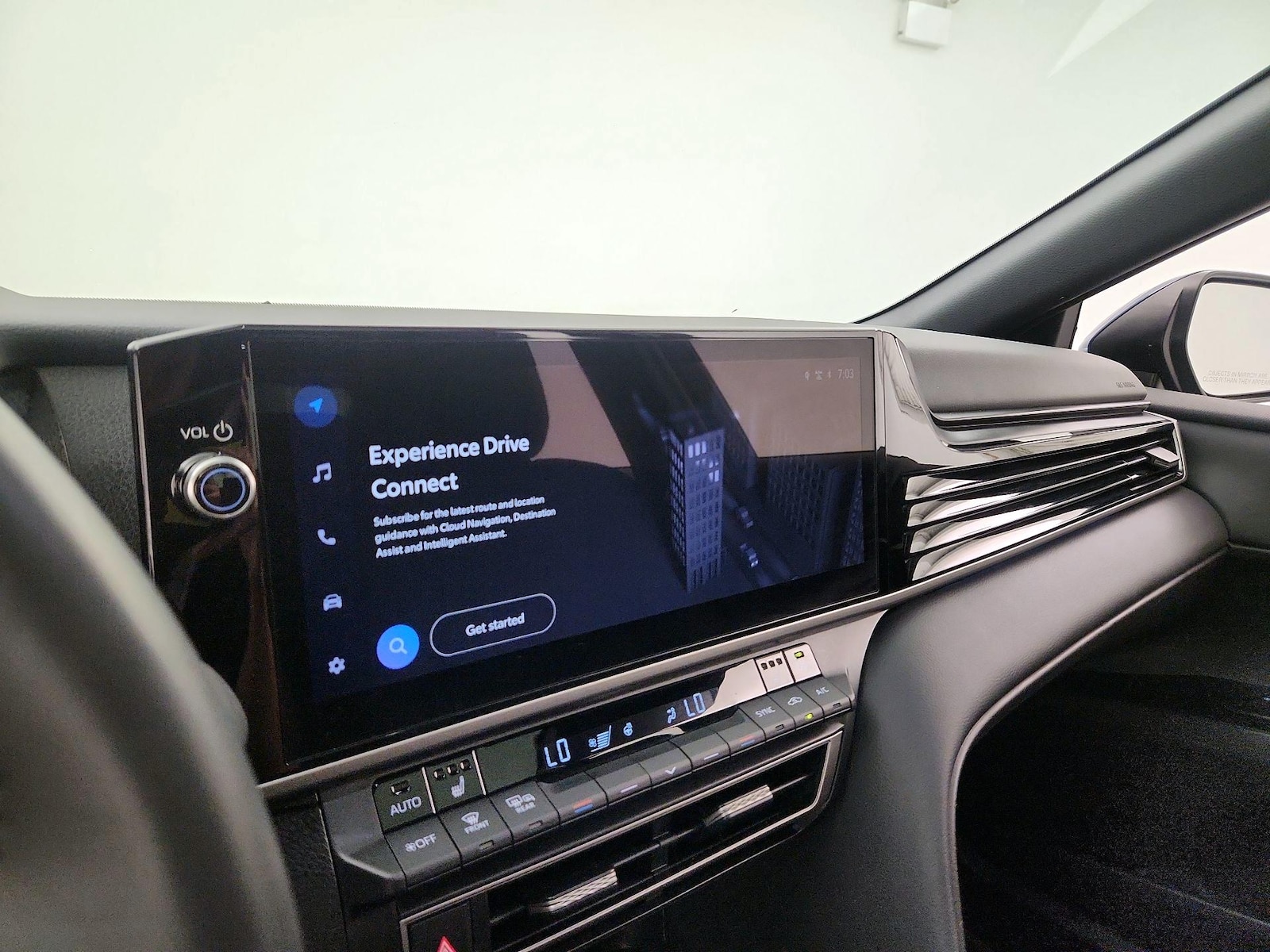 2025 Toyota Camry XSE - Photo 15
