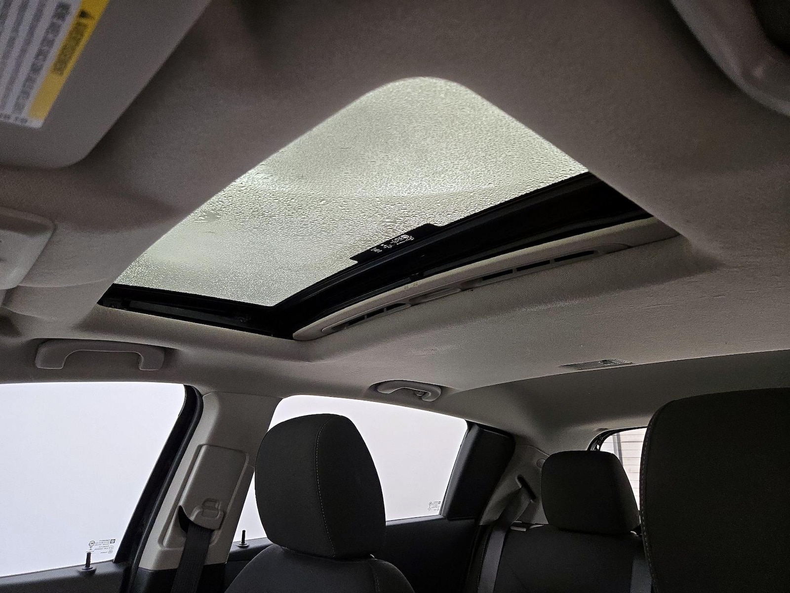 Sunroof(s) & Overhead Airbags