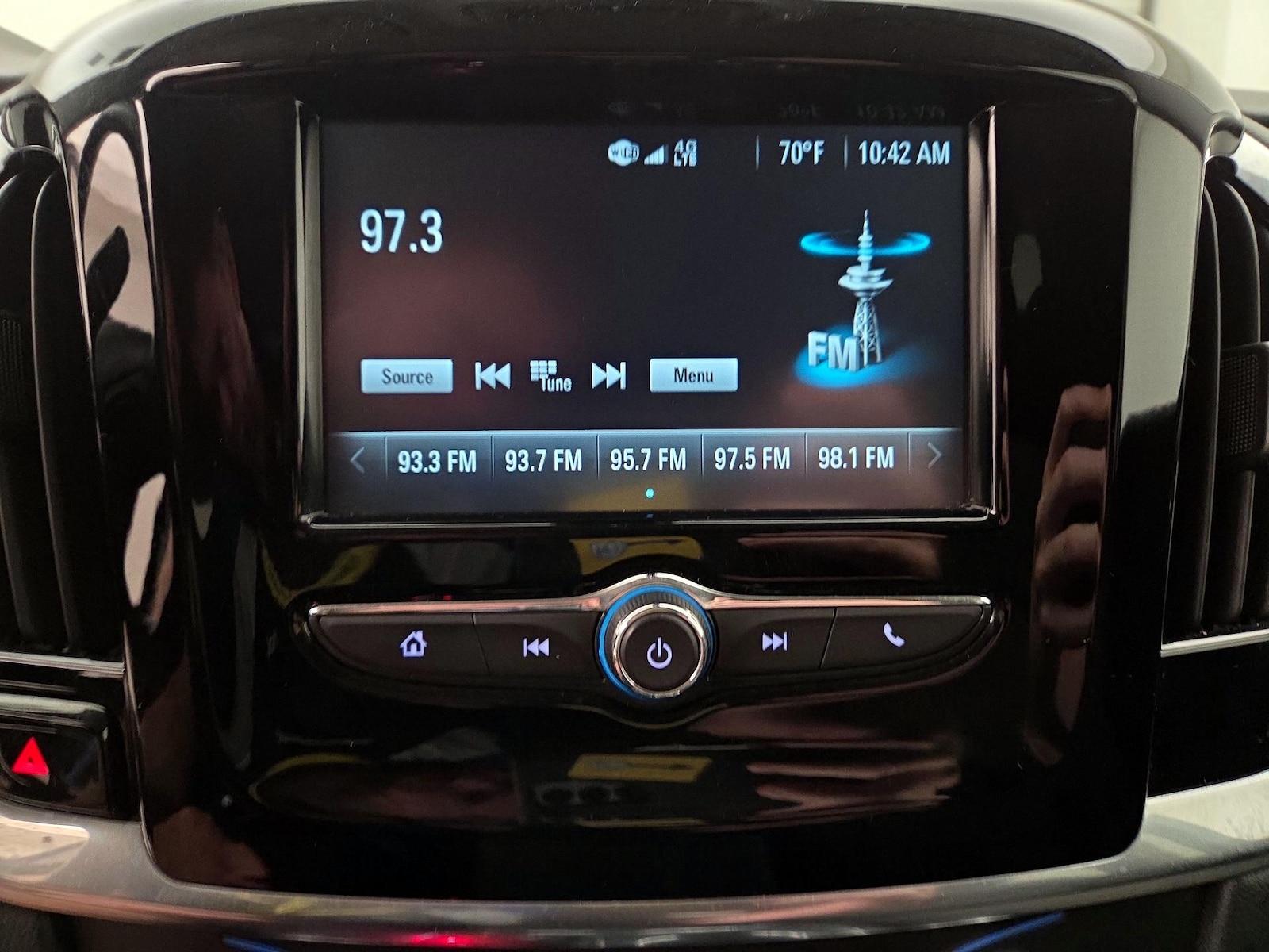 2019 Chevrolet Traverse LS - Photo 15