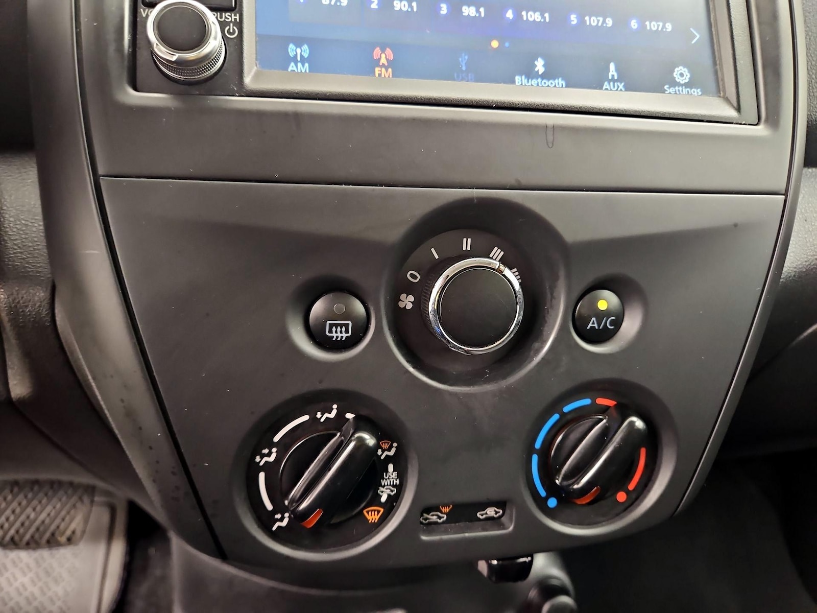 2019 Nissan Versa Sedan S Plus - Photo 17