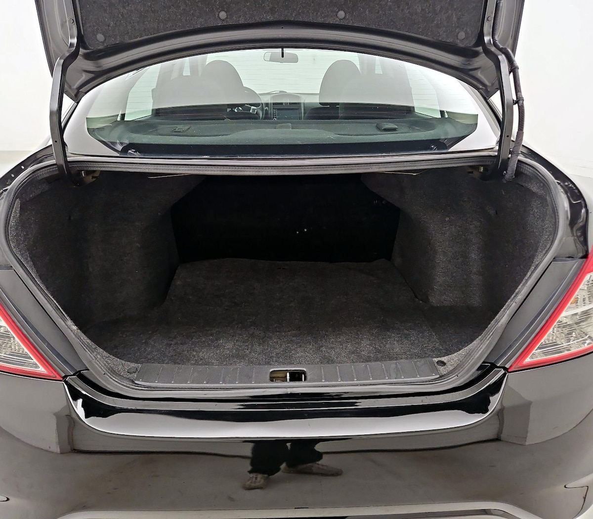 Trunk/Cargo (Seats Up)