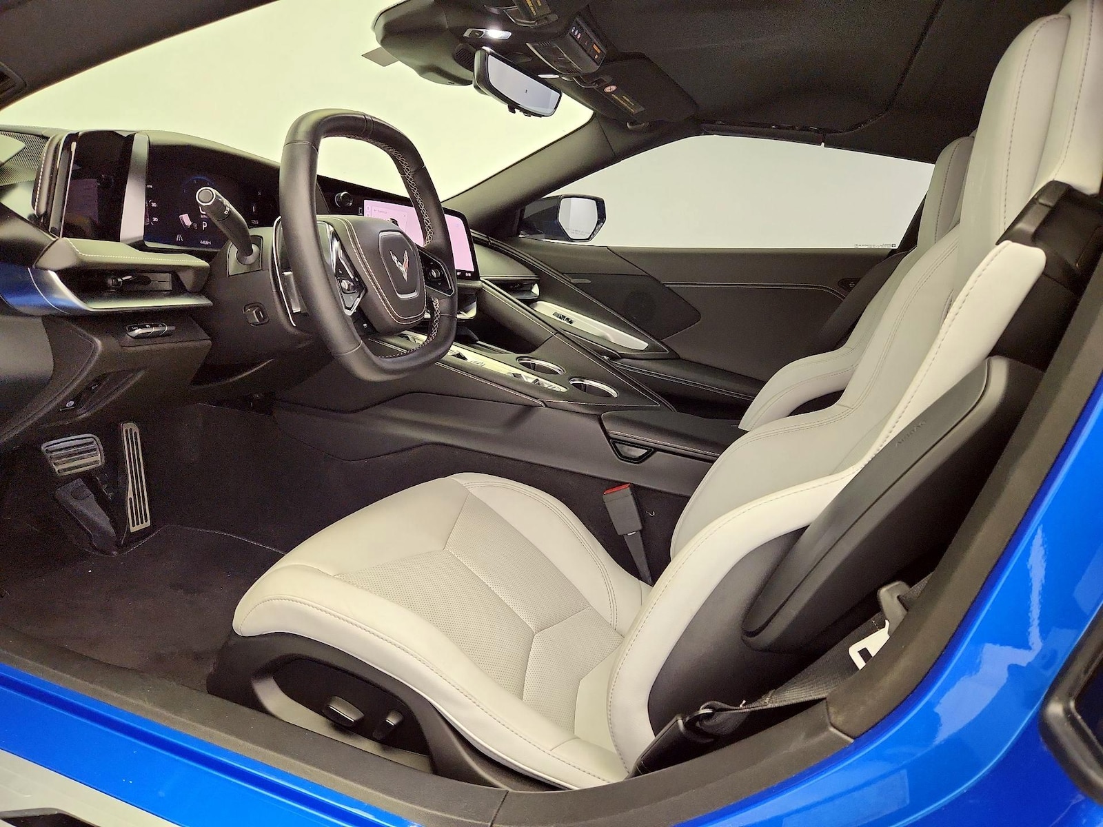 Power Seat(s) & Leather Seats
