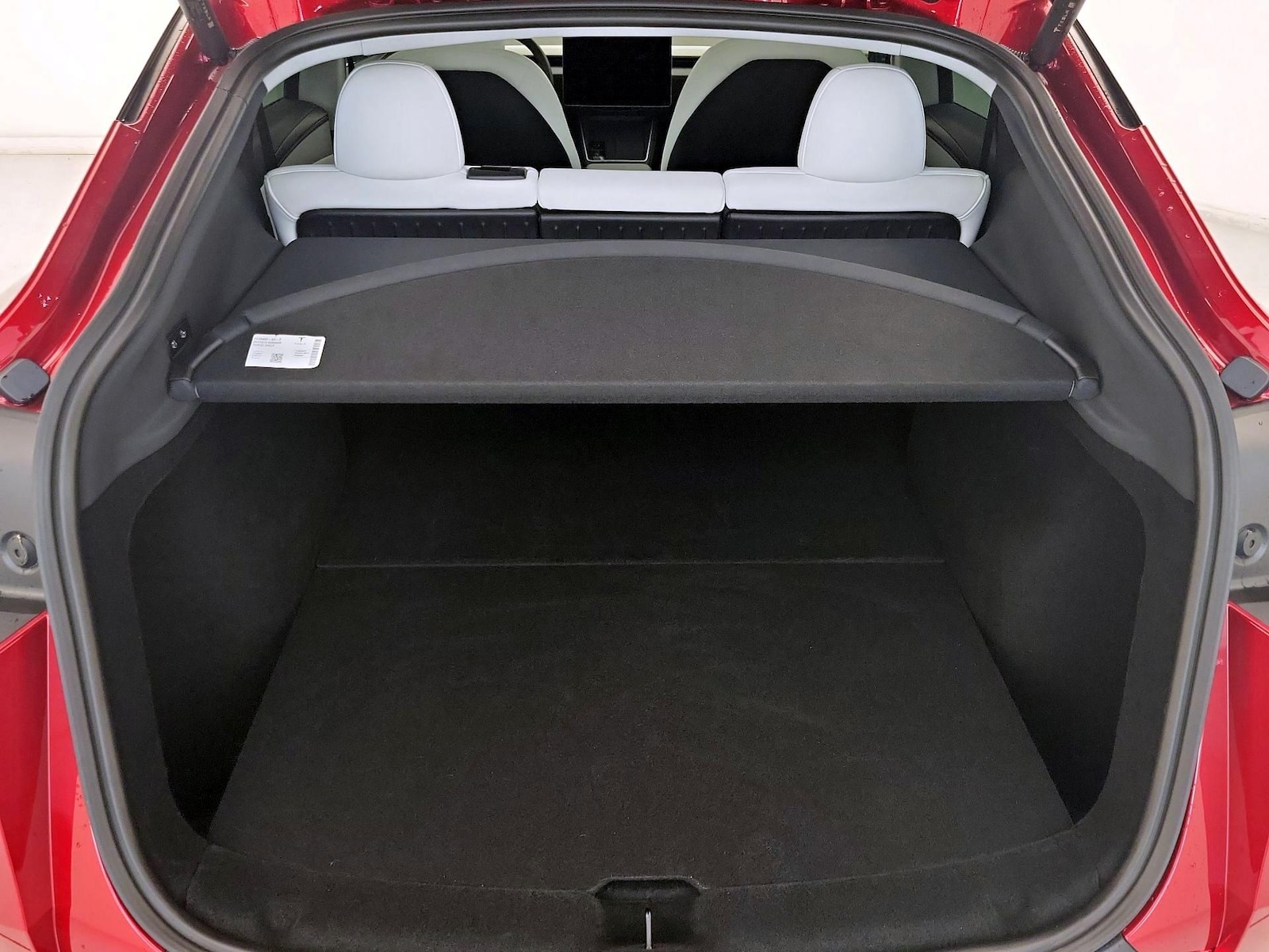 2026 Tesla Model Y Premium - Photo 21