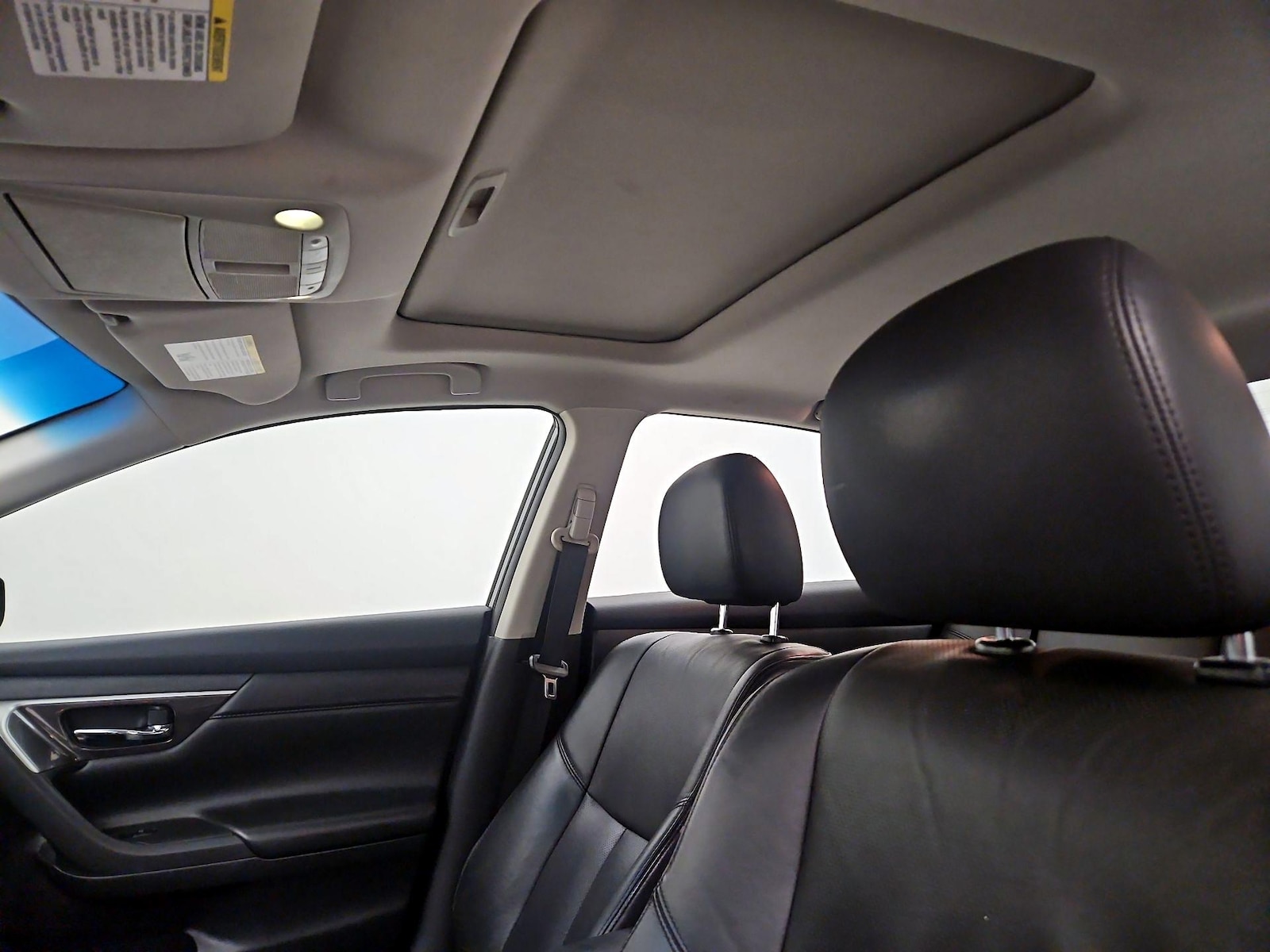 Sunroof(s) & Overhead Airbags