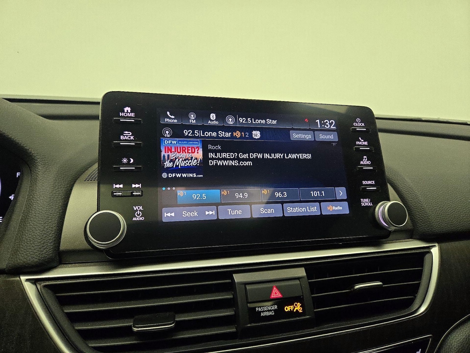 2021 Honda Accord Hybrid EX - Photo 16