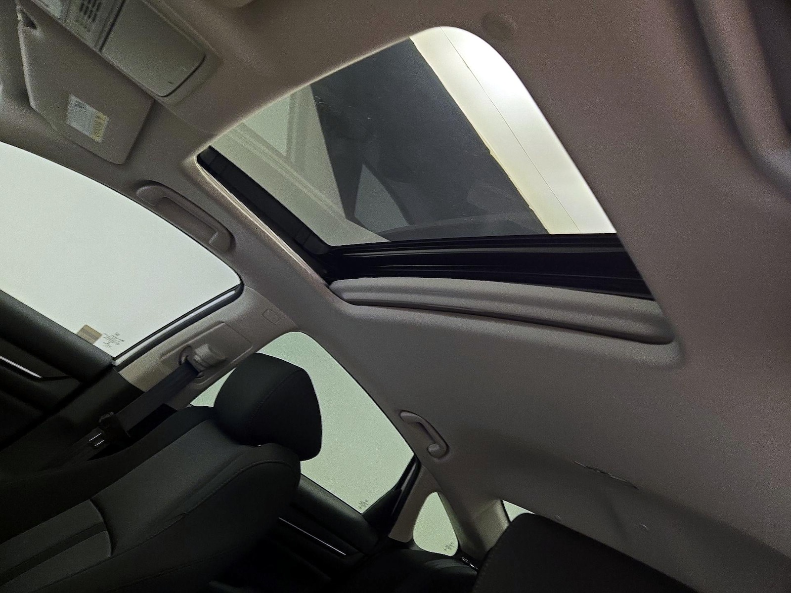 2021 Honda Accord Hybrid EX - Photo 20