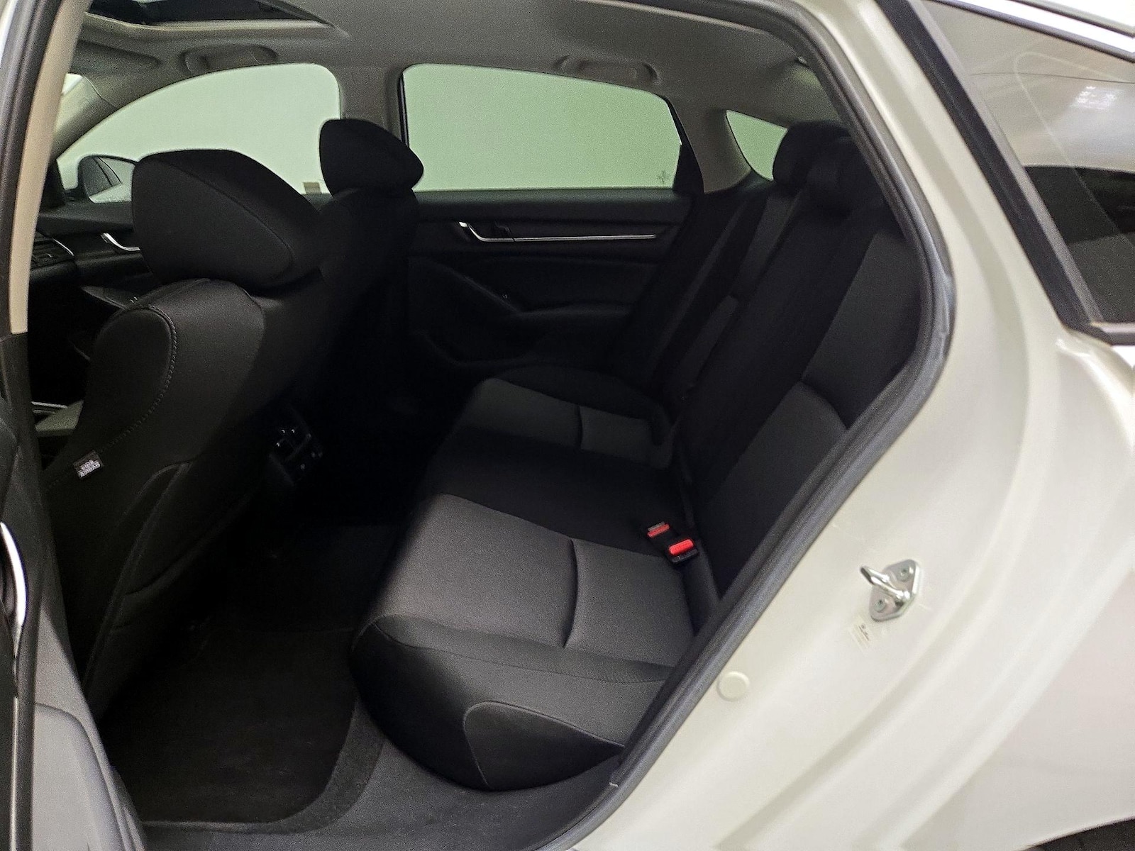 2021 Honda Accord Hybrid EX - Photo 21