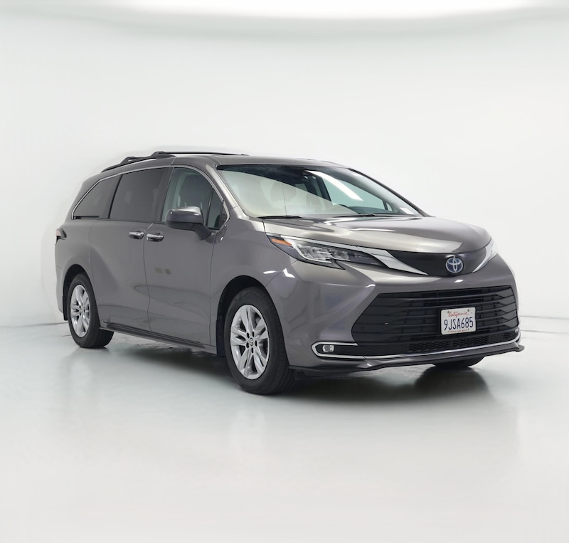 2023 Toyota Sienna Hybrid XLE