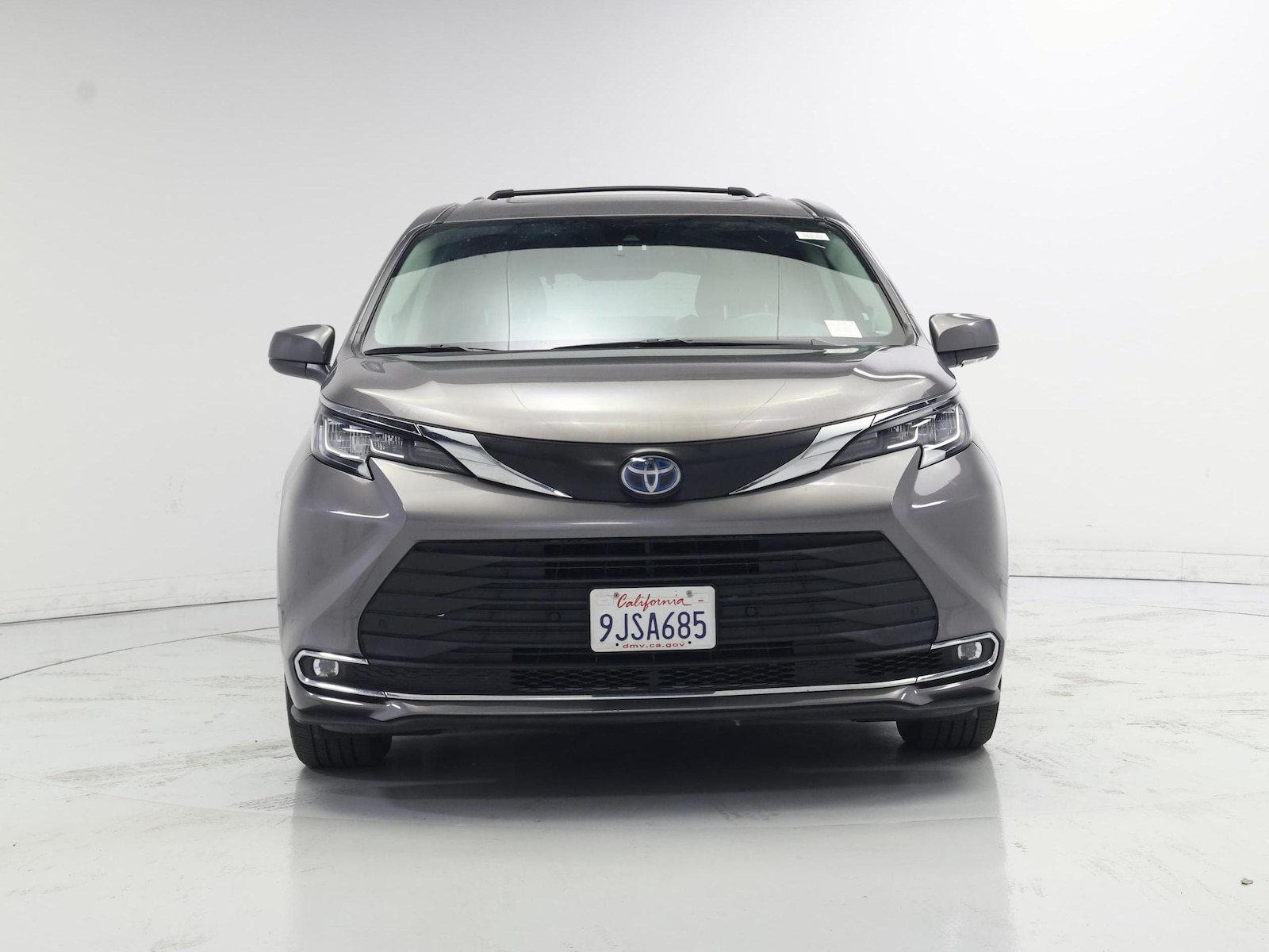 2023 Toyota Sienna XLE - Photo 6