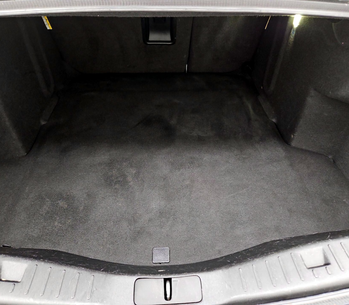 Trunk/Cargo (Seats Up)
