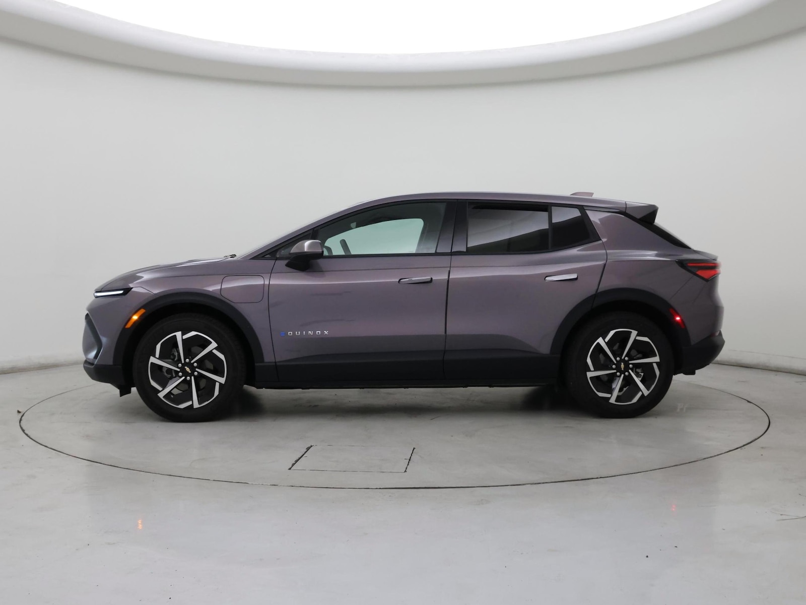 2025 Chevrolet Equinox EV 1LT - Photo 4