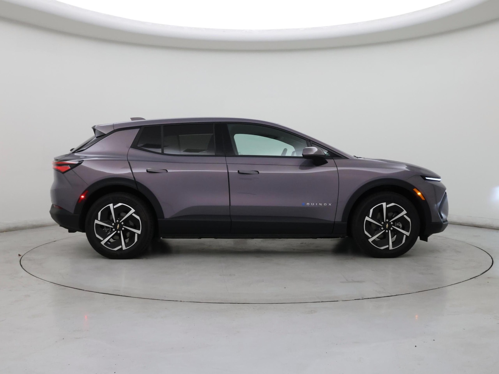 2025 Chevrolet Equinox EV 1LT - Photo 8
