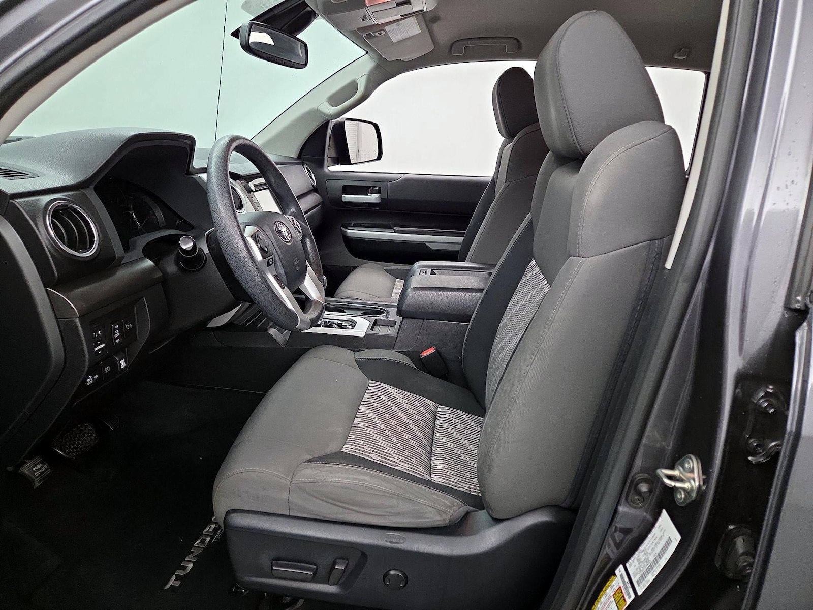 Power Seat(s) & Side Airbags