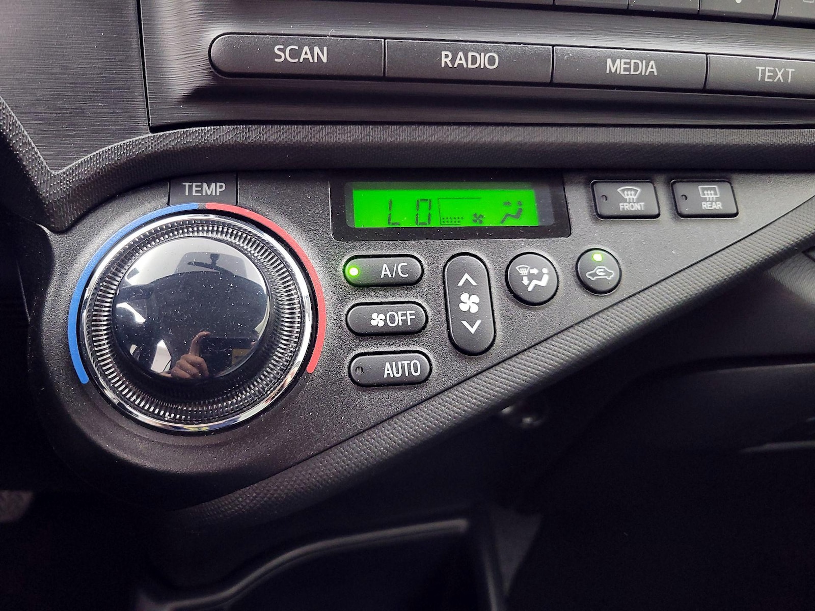 2014 Toyota Prius c One - Photo 16