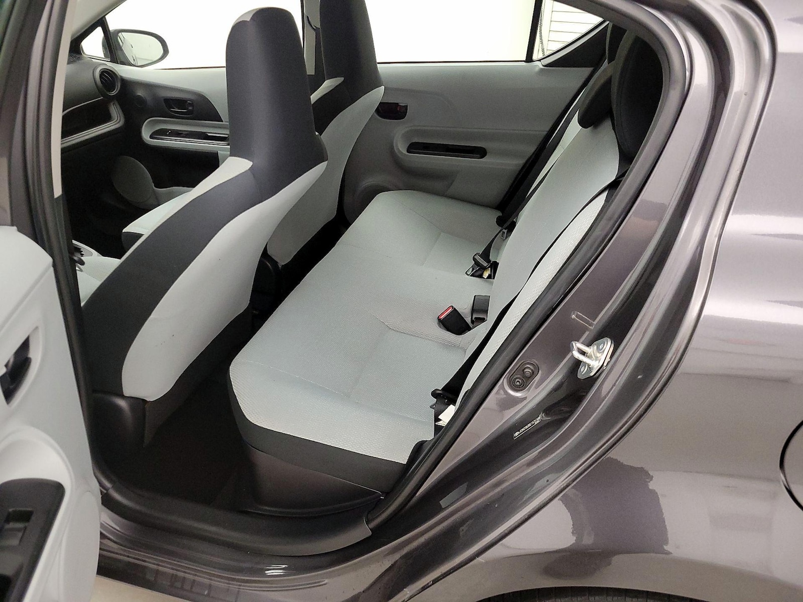 2014 Toyota Prius c One - Photo 19