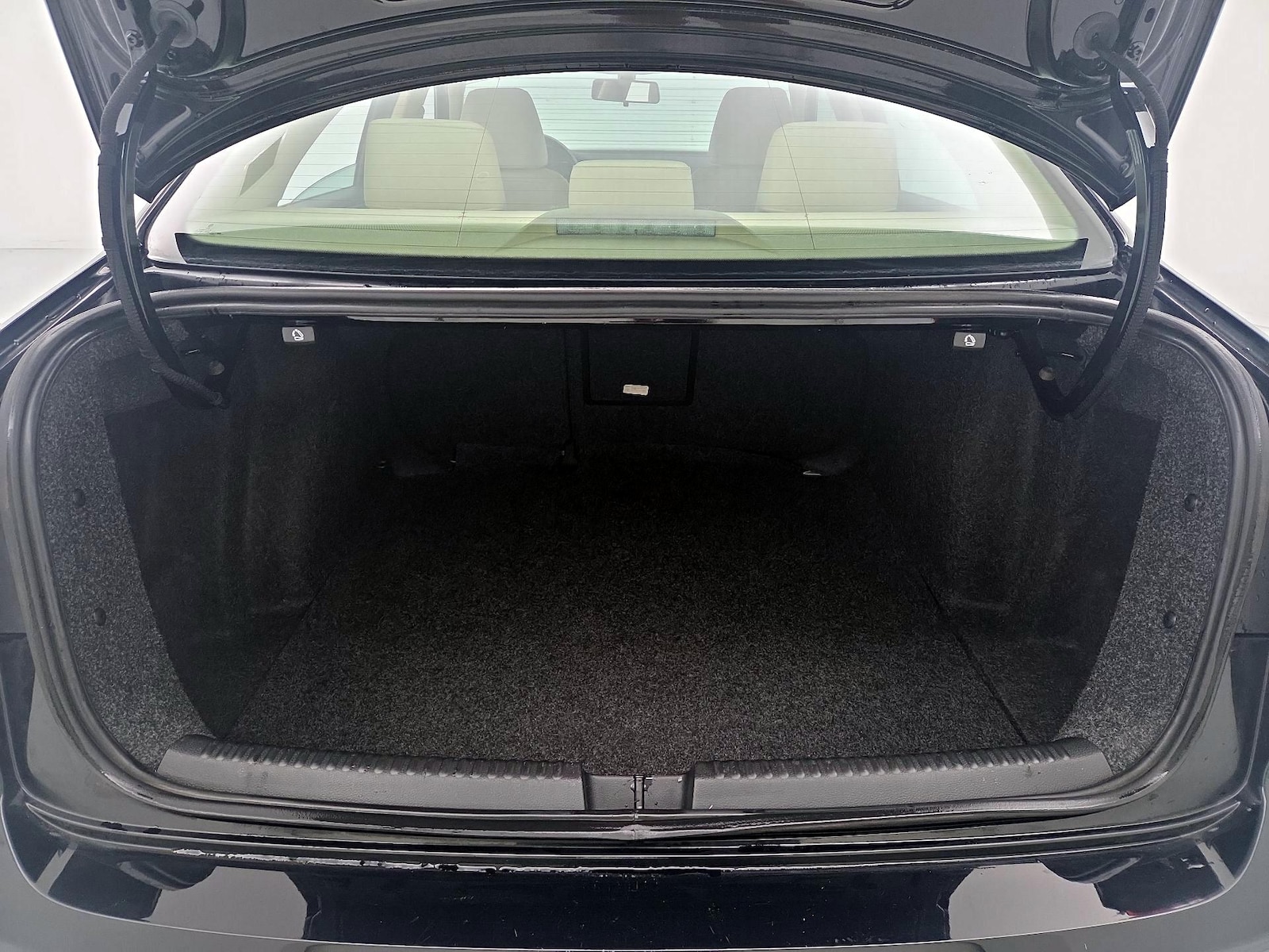 2017 Volkswagen Jetta SEL - Photo 23
