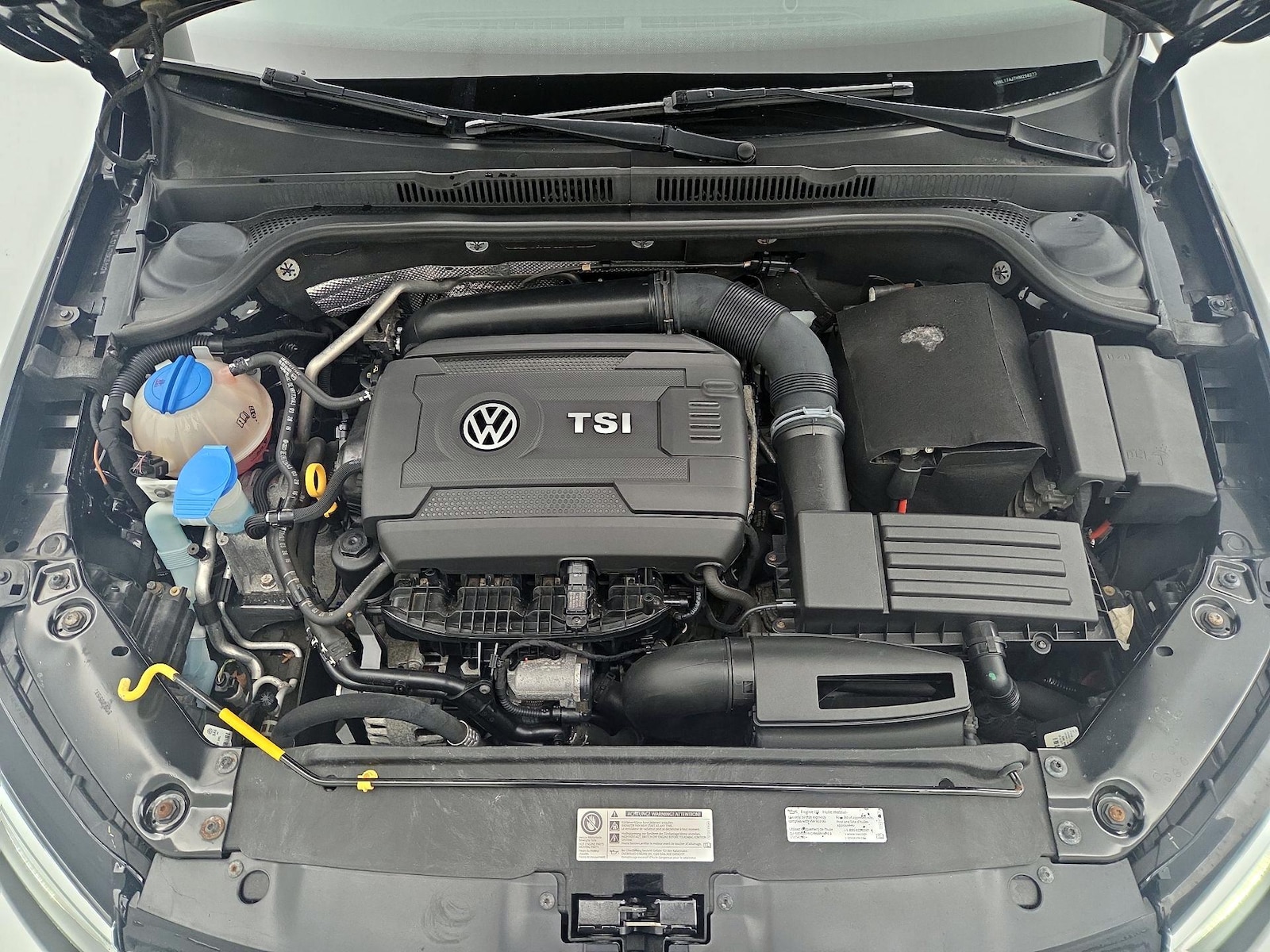 2017 Volkswagen Jetta SEL - Photo 24