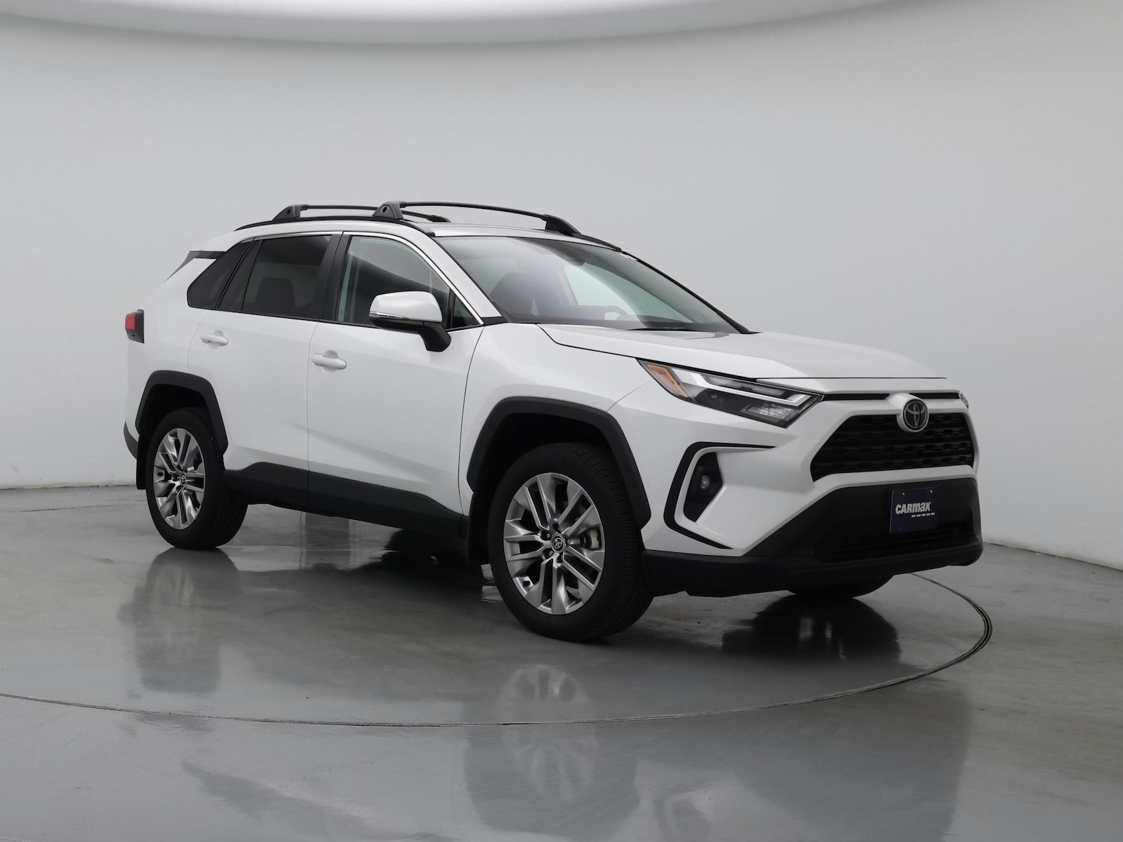 2023 Toyota RAV4 XLE Premium - Photo 2