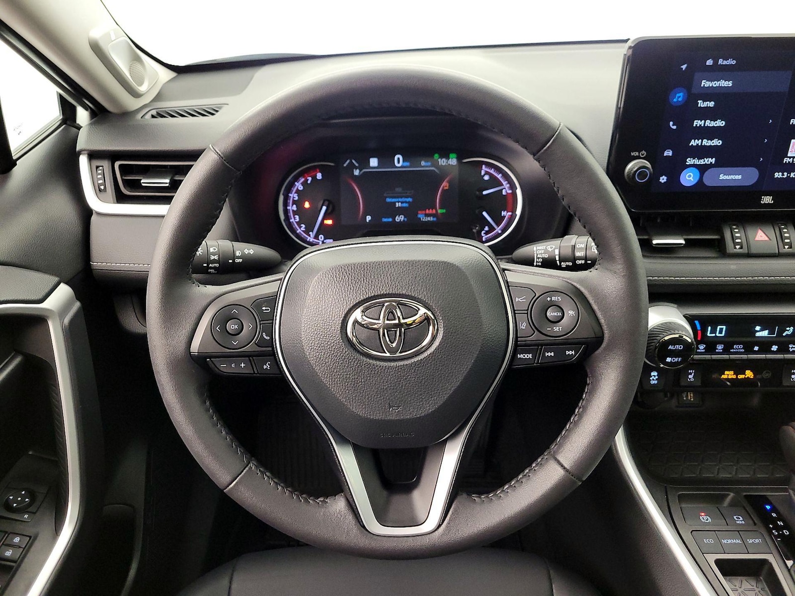 2023 Toyota RAV4 XLE Premium - Photo 11