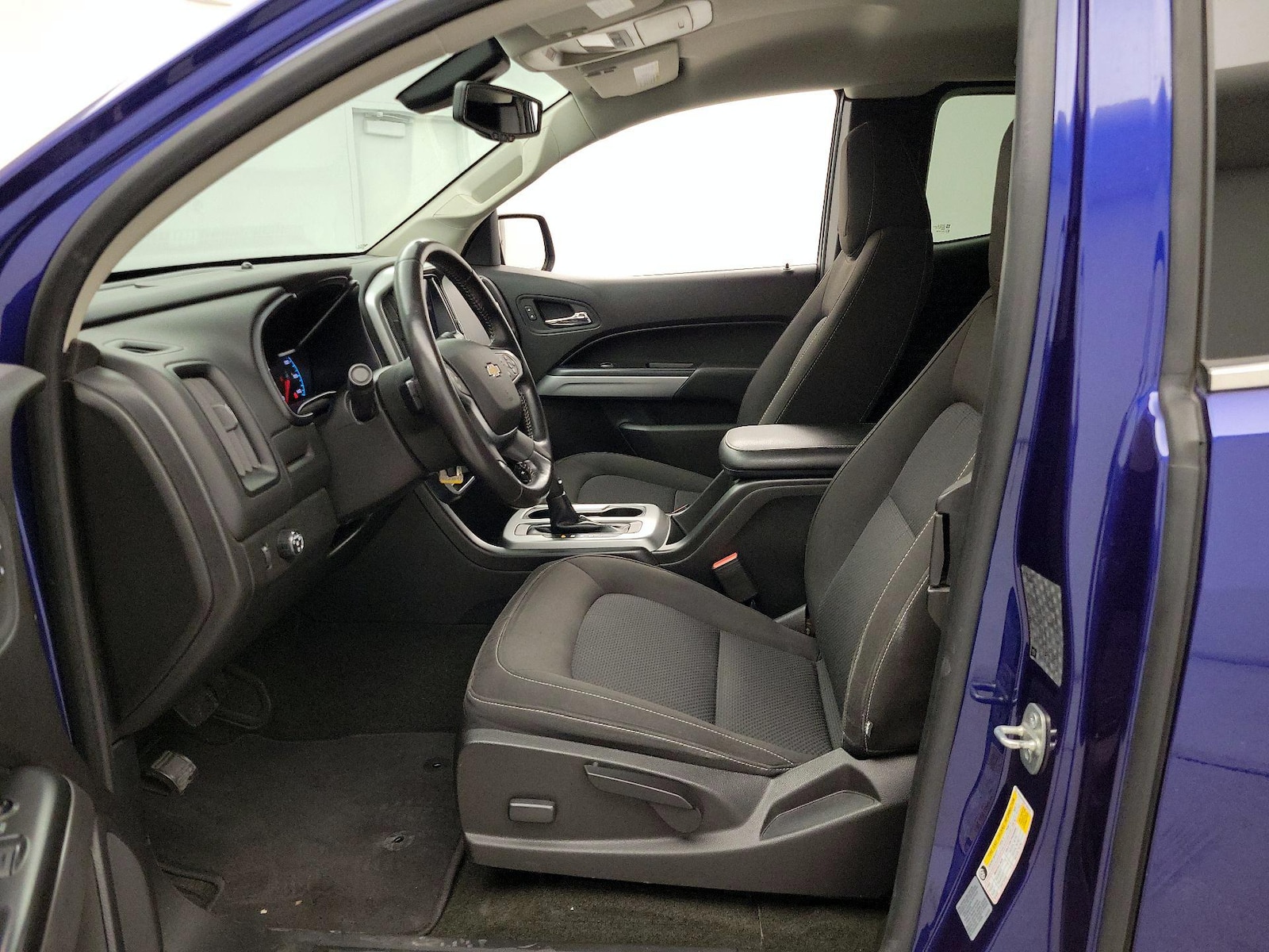 Power Seat(s) & Side Airbags