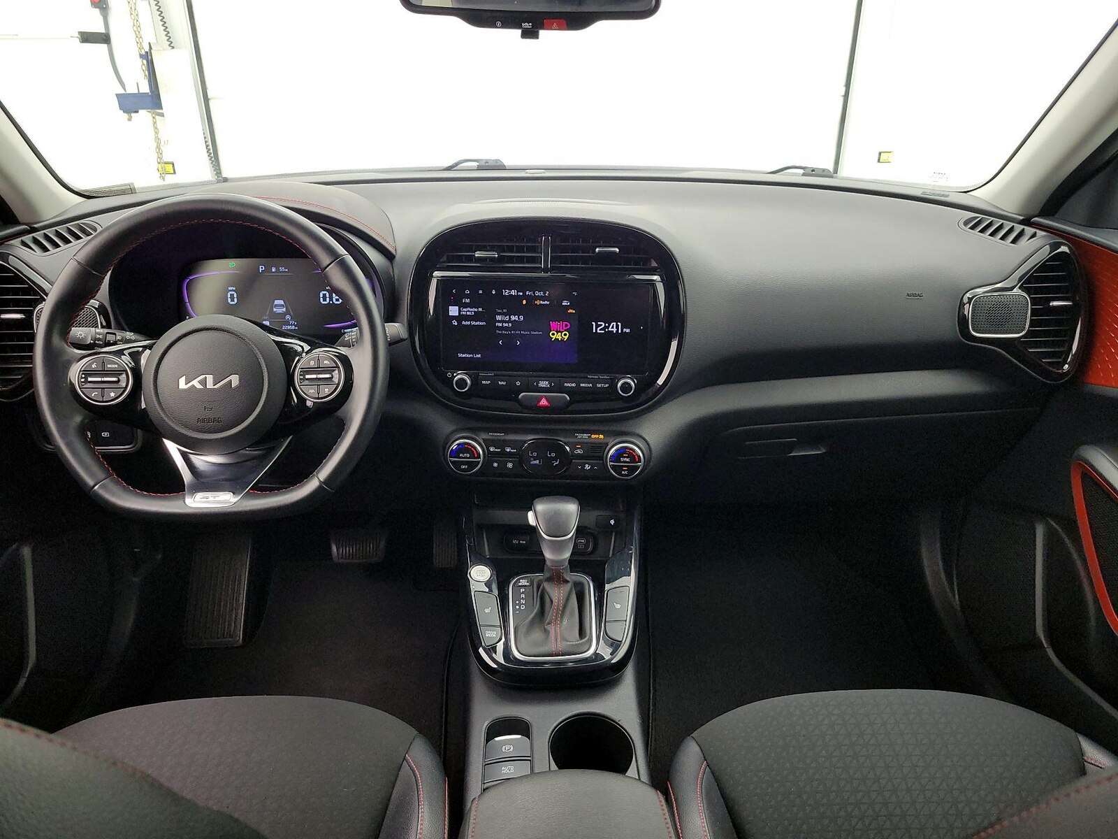 Apple CarPlay® & Android Auto™