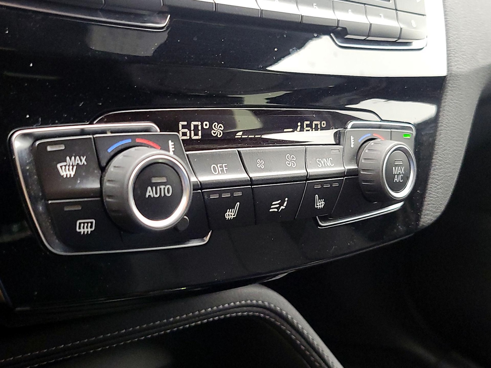 2017 BMW X1 28i - Photo 18