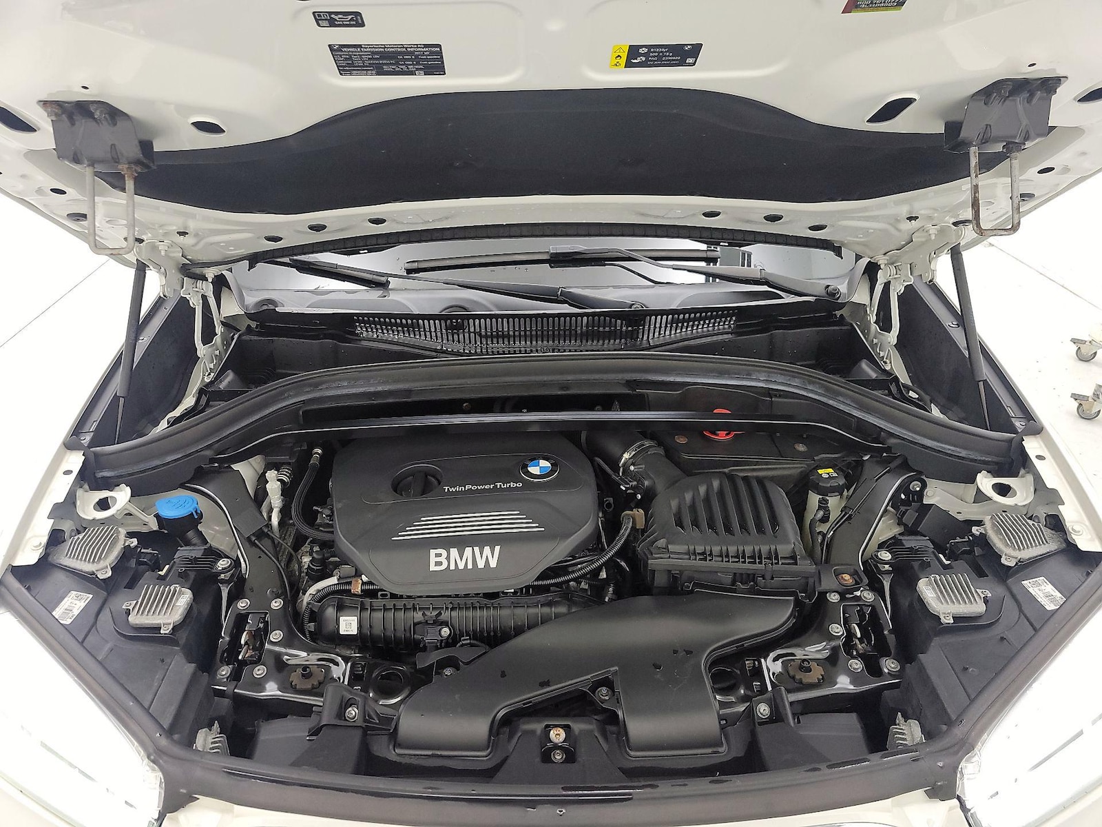 2017 BMW X1 28i - Photo 23