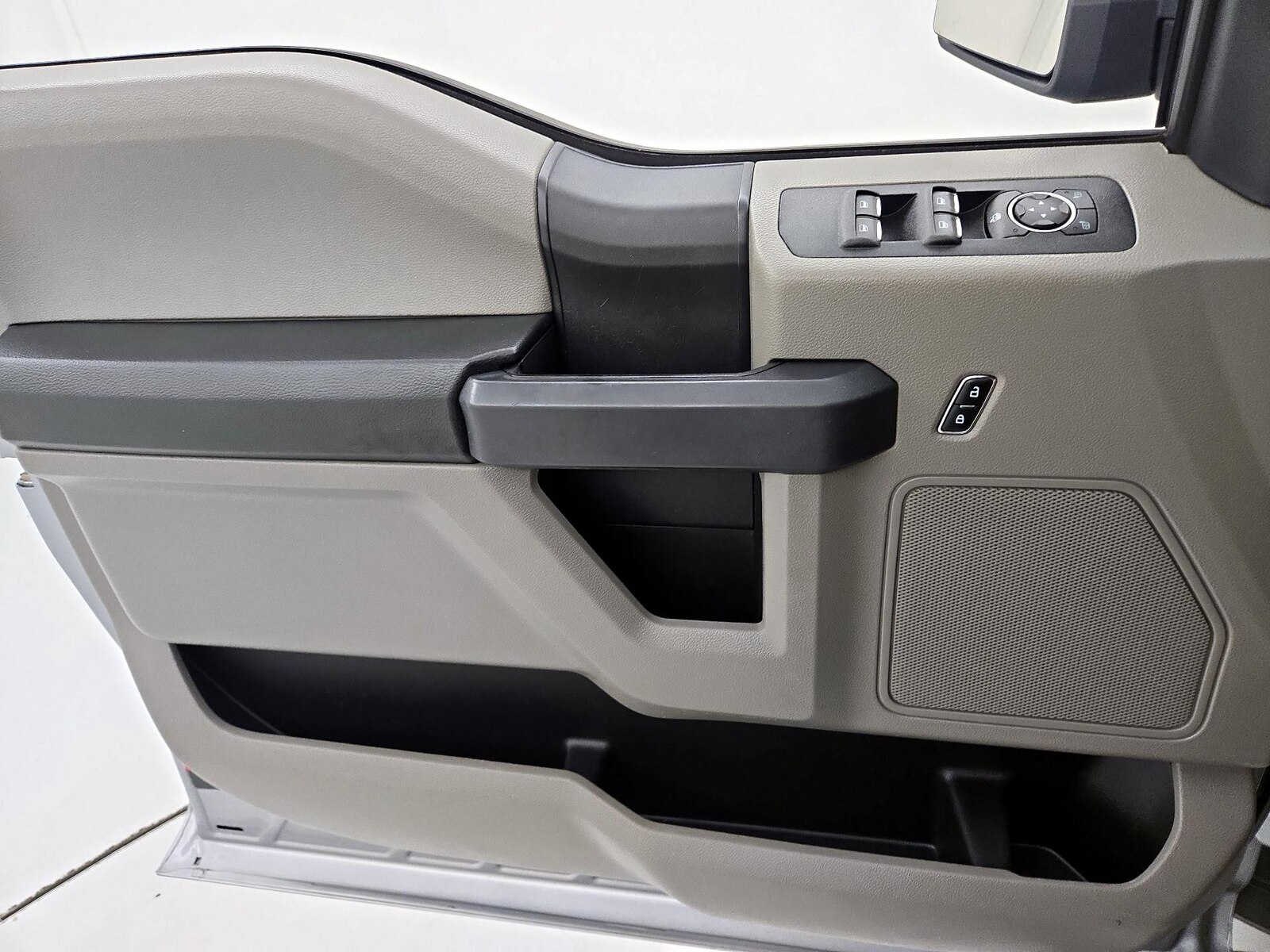 2020 Ford F-150 XL - Photo 13