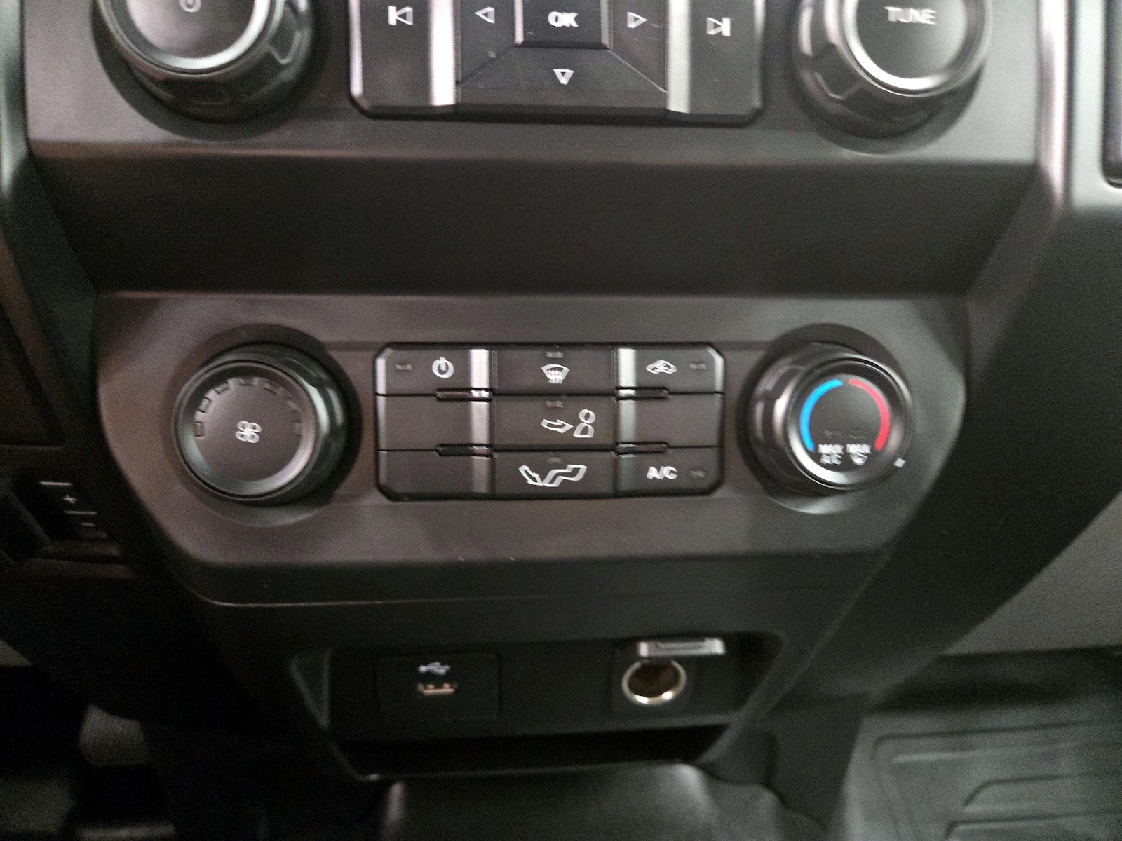 2020 Ford F-150 XL - Photo 17