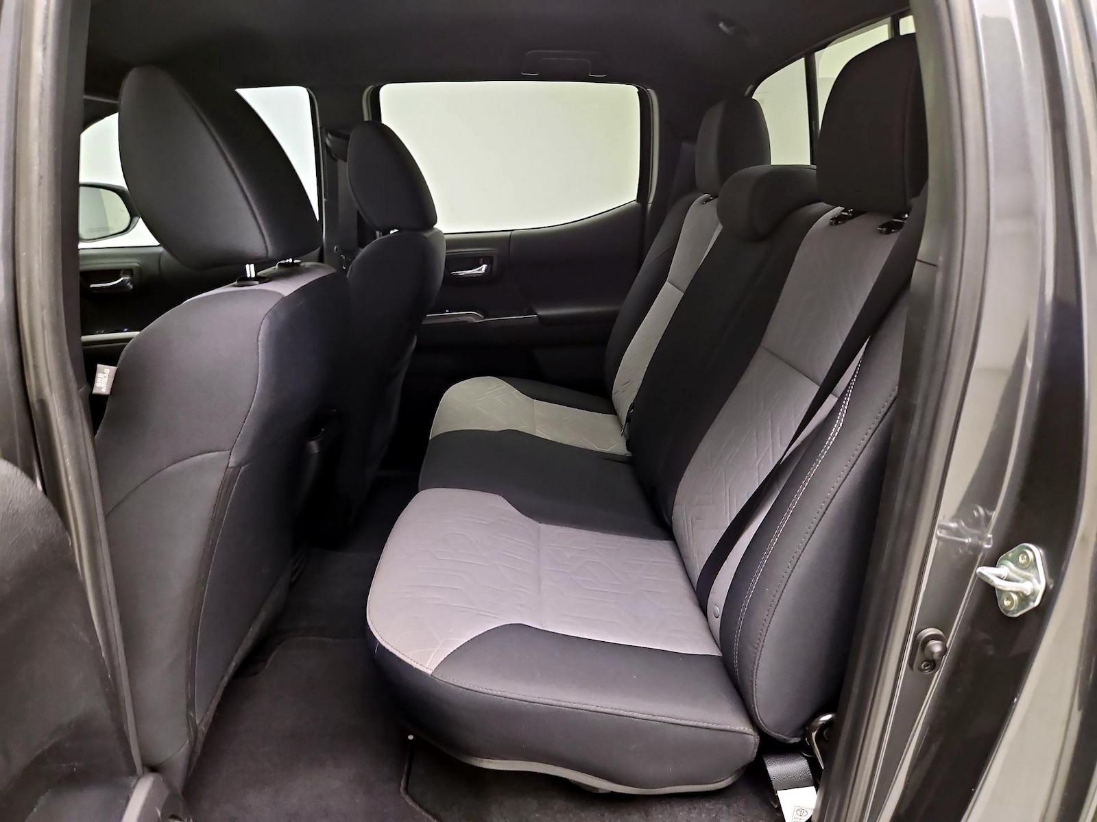 2023 Toyota Tacoma TRD Sport - Photo 18