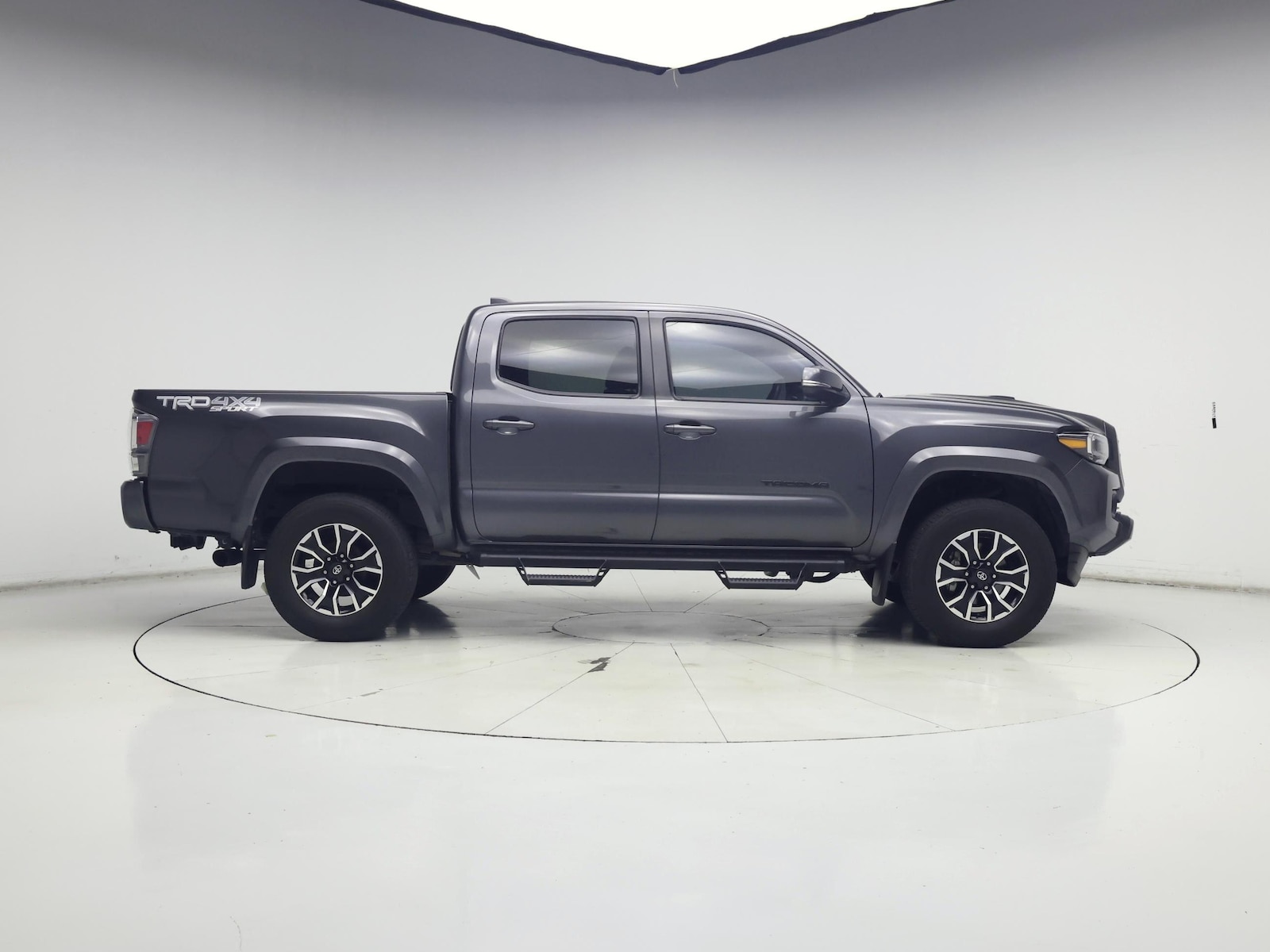 2023 Toyota Tacoma TRD Sport - Photo 8