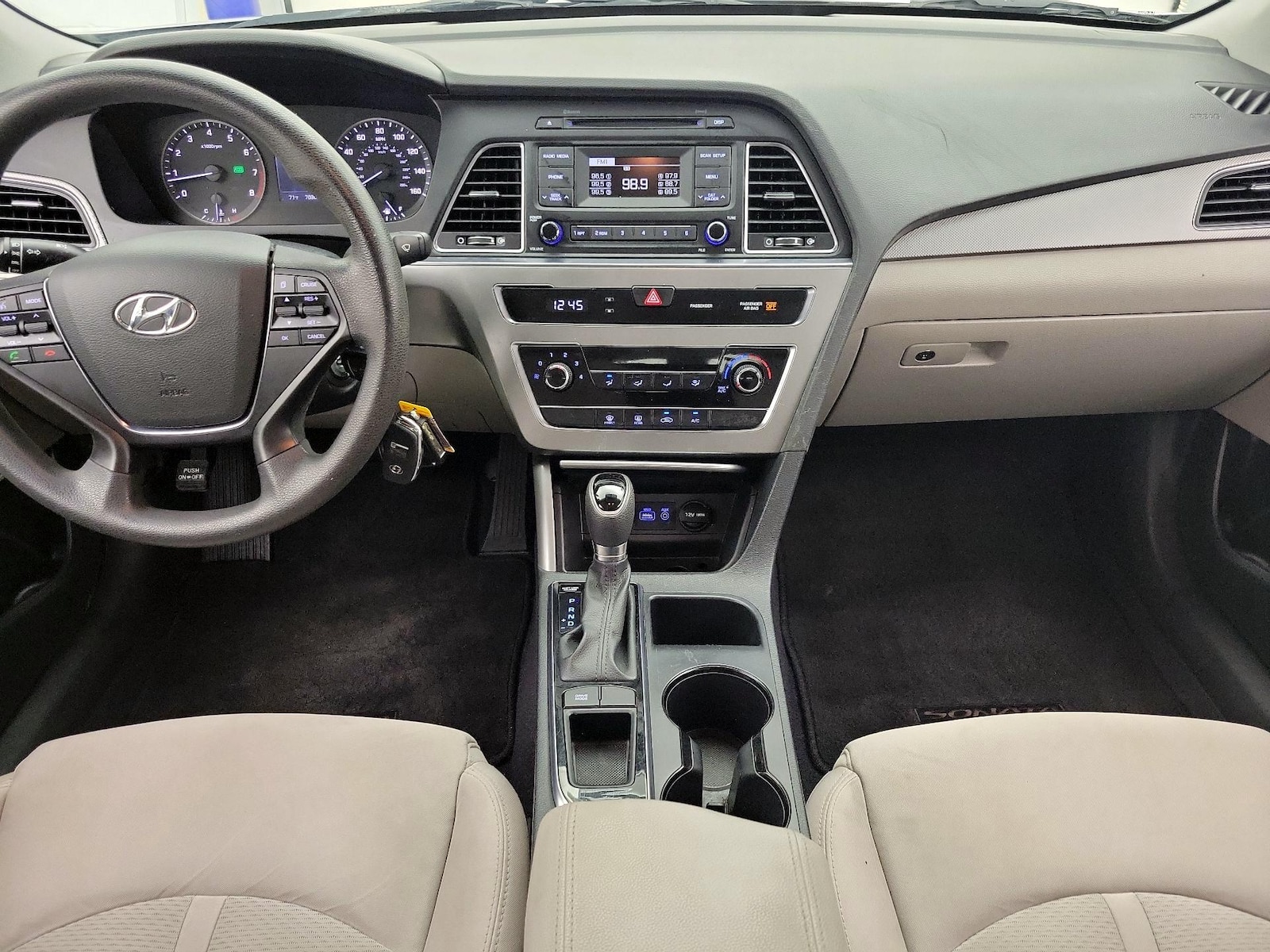 2017 Hyundai Sonata SE - Photo 10