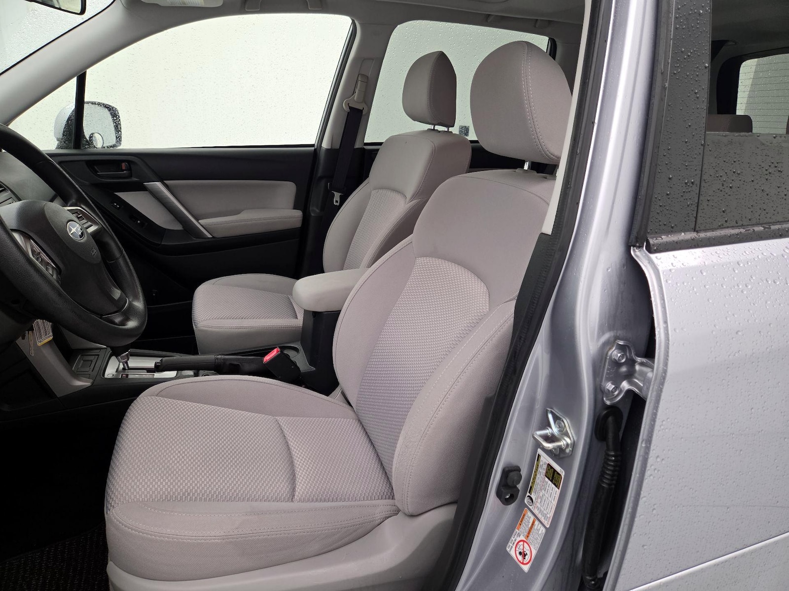 Power Seat(s) & Side Airbags