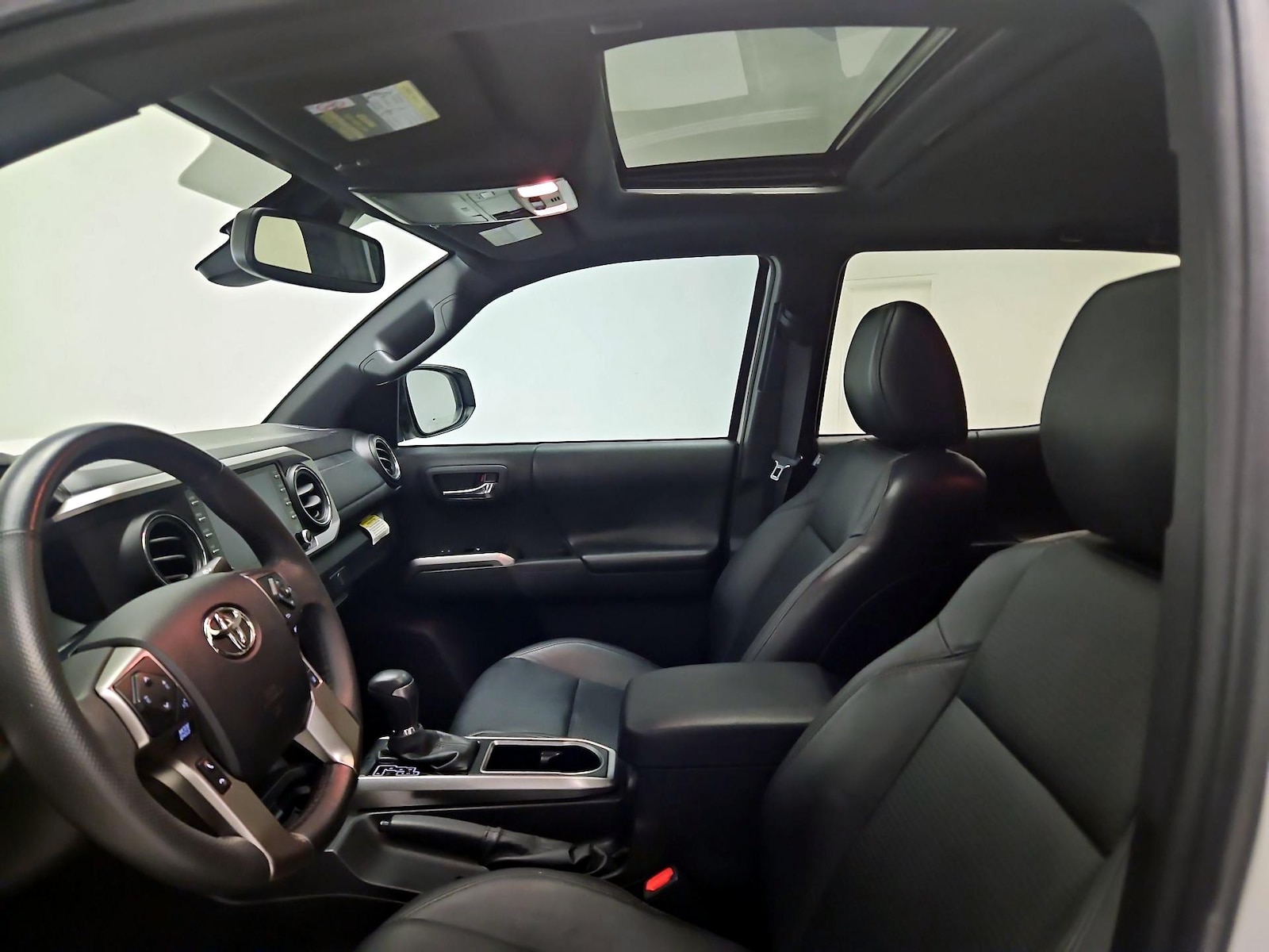 2023 Toyota Tacoma Limited - Photo 21