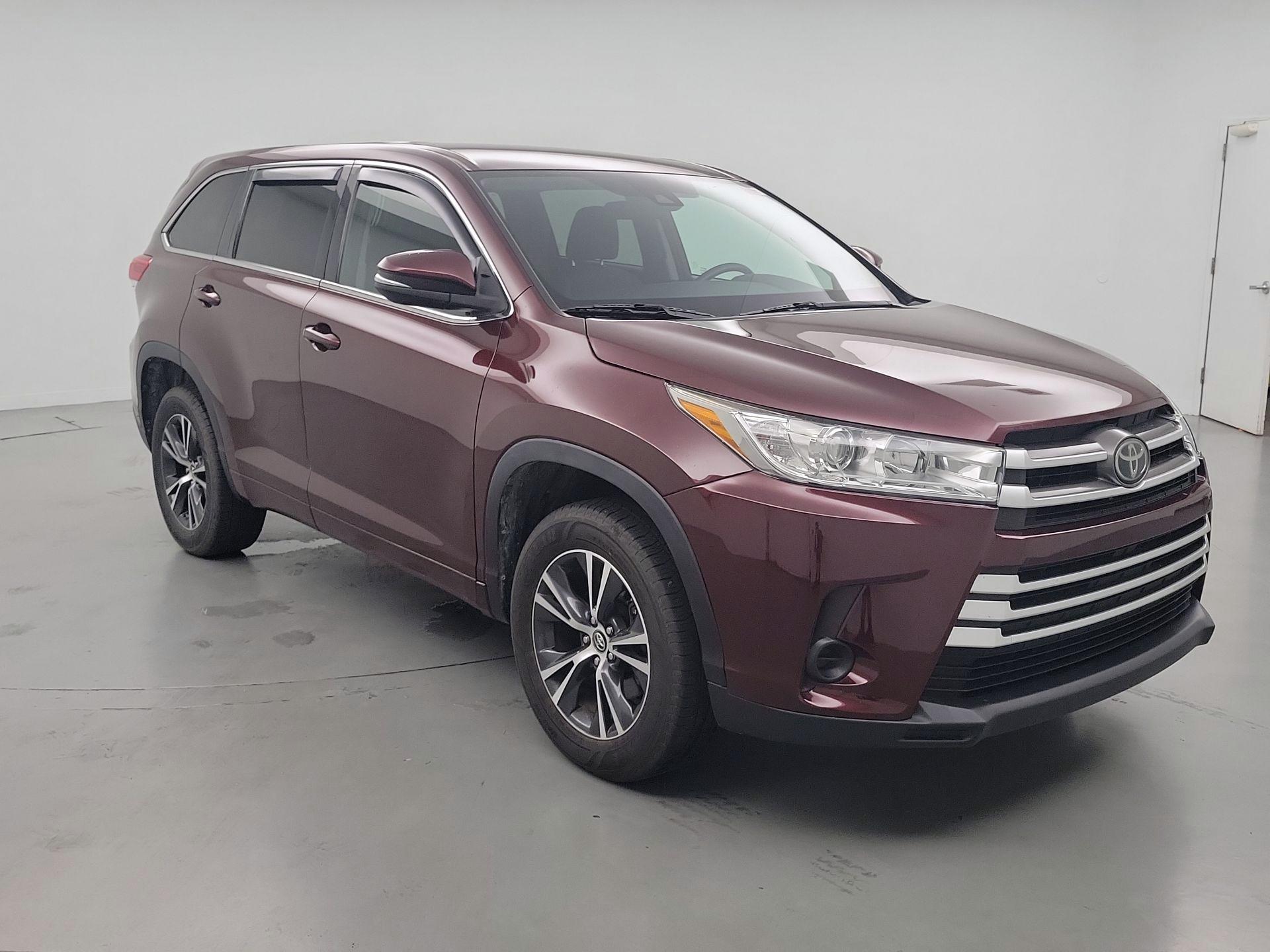 Red (Burgundy) 2018 Toyota Highlander SUV / Crossover Front-Wheel Drive Automatic