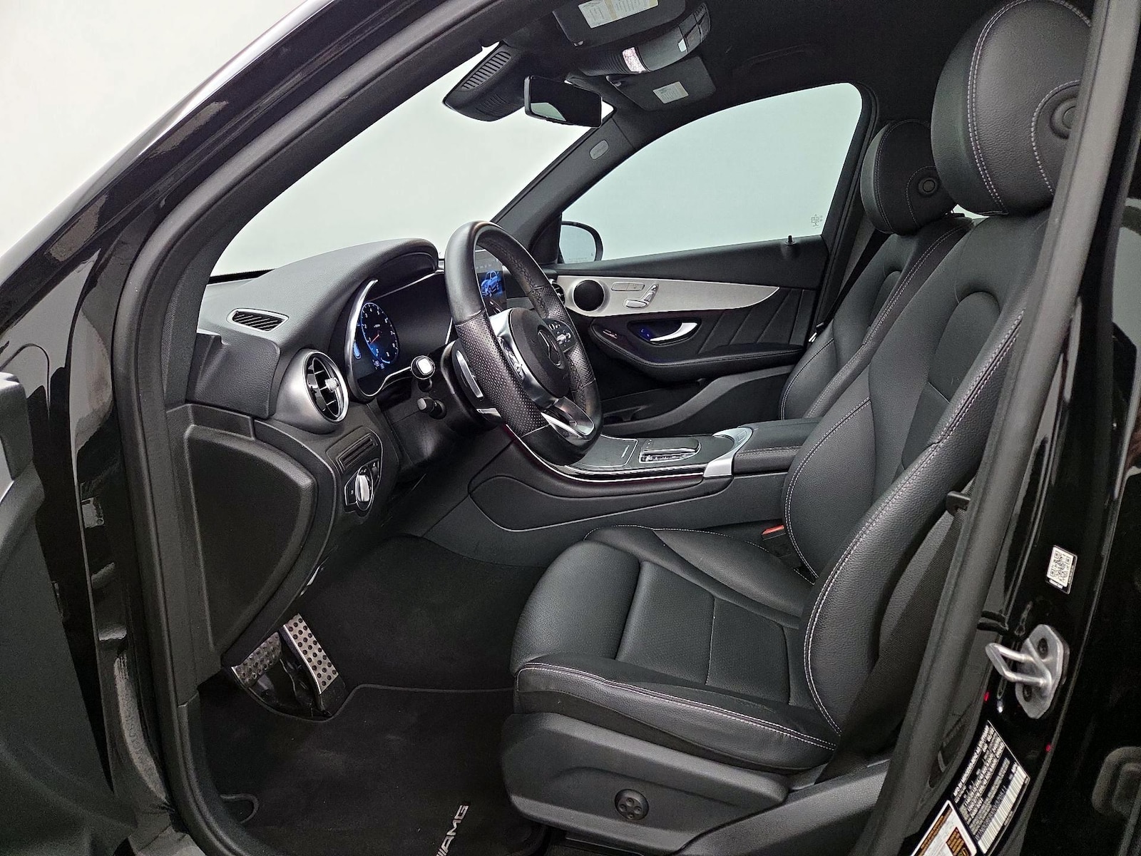 2022 Mercedes-Benz GLC GLC300 - Photo 12