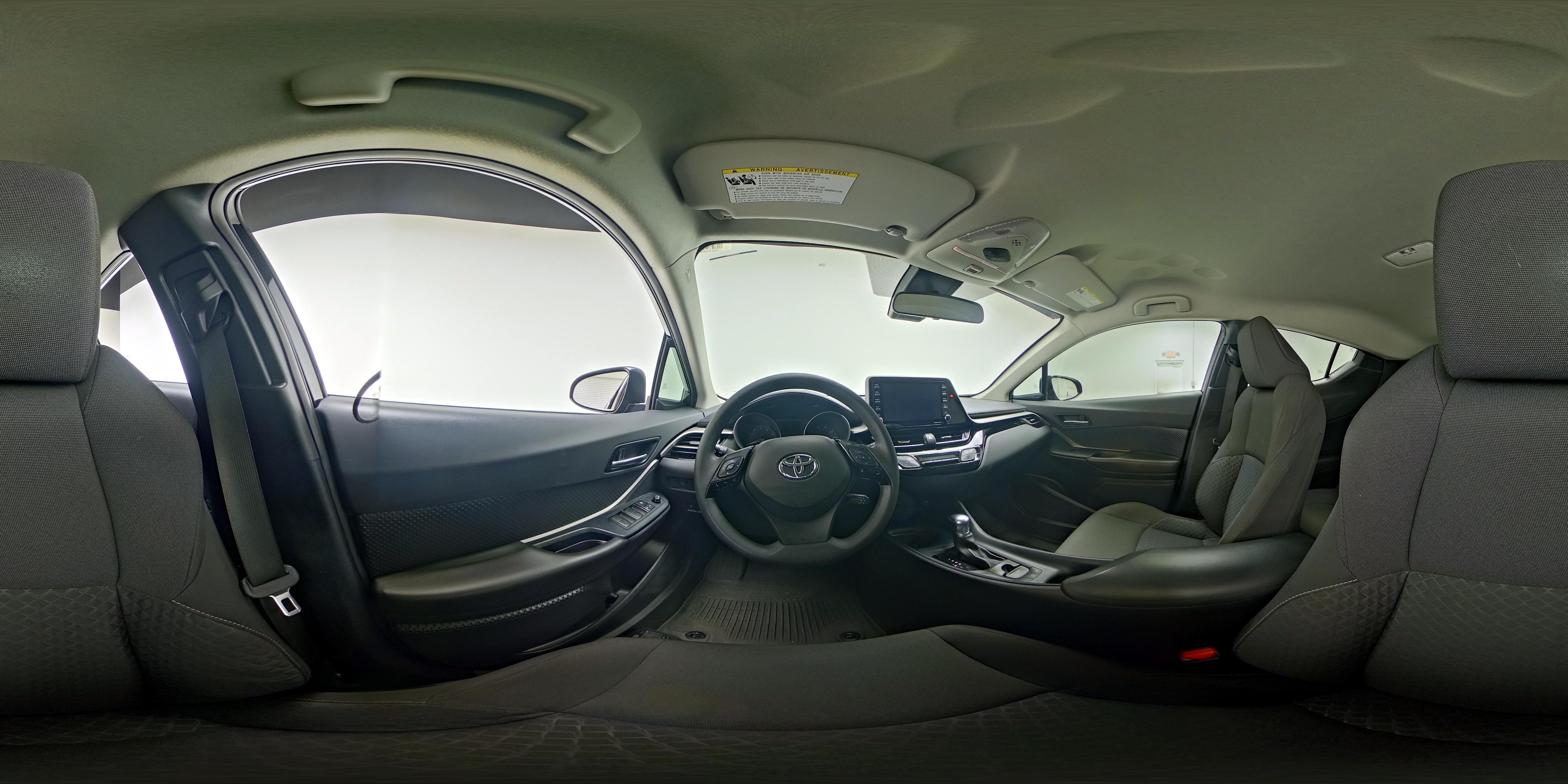 2020 Toyota C-HR LE - Photo 27
