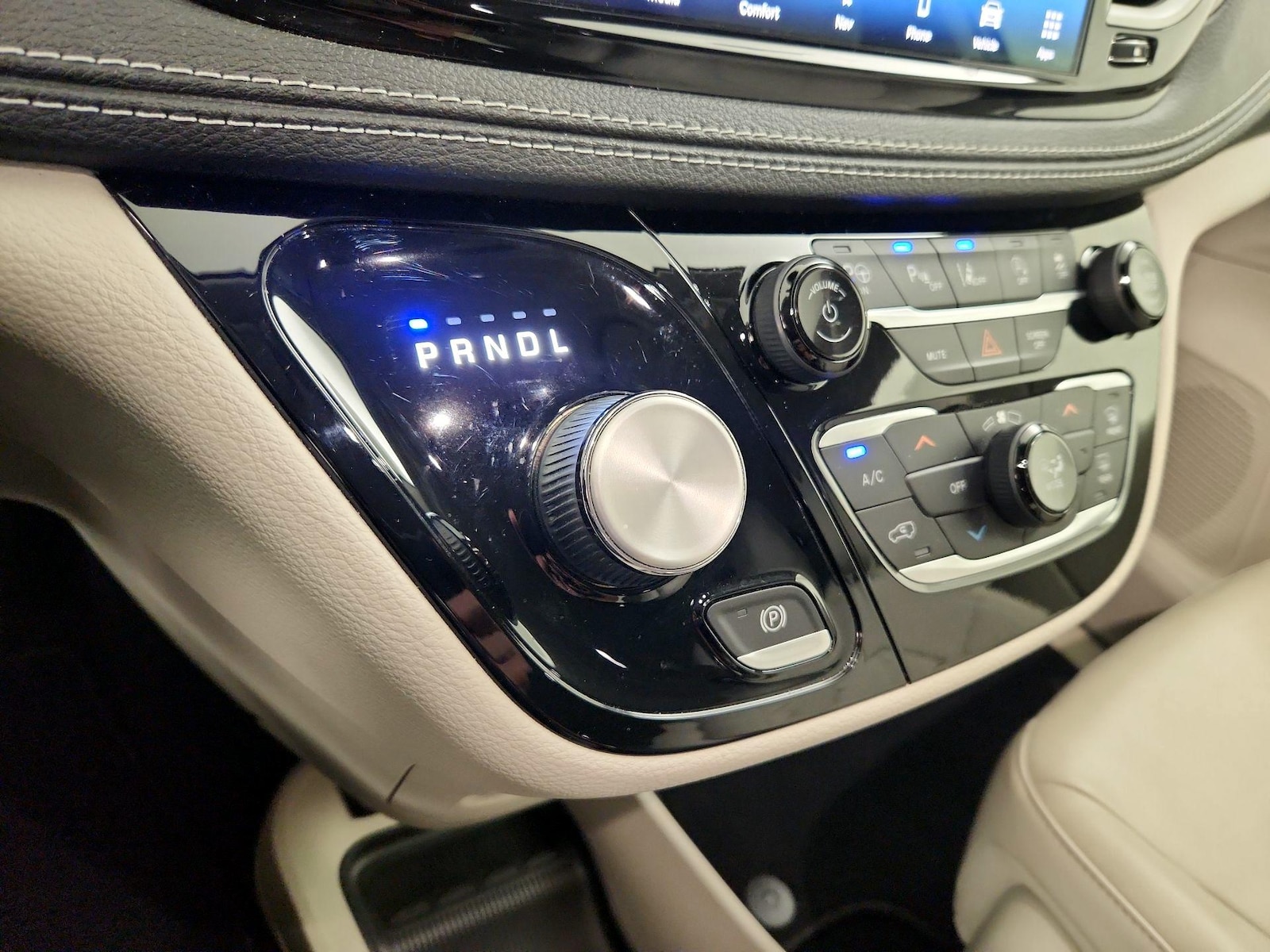 2021 Chrysler Pacifica Touring L - Photo 19